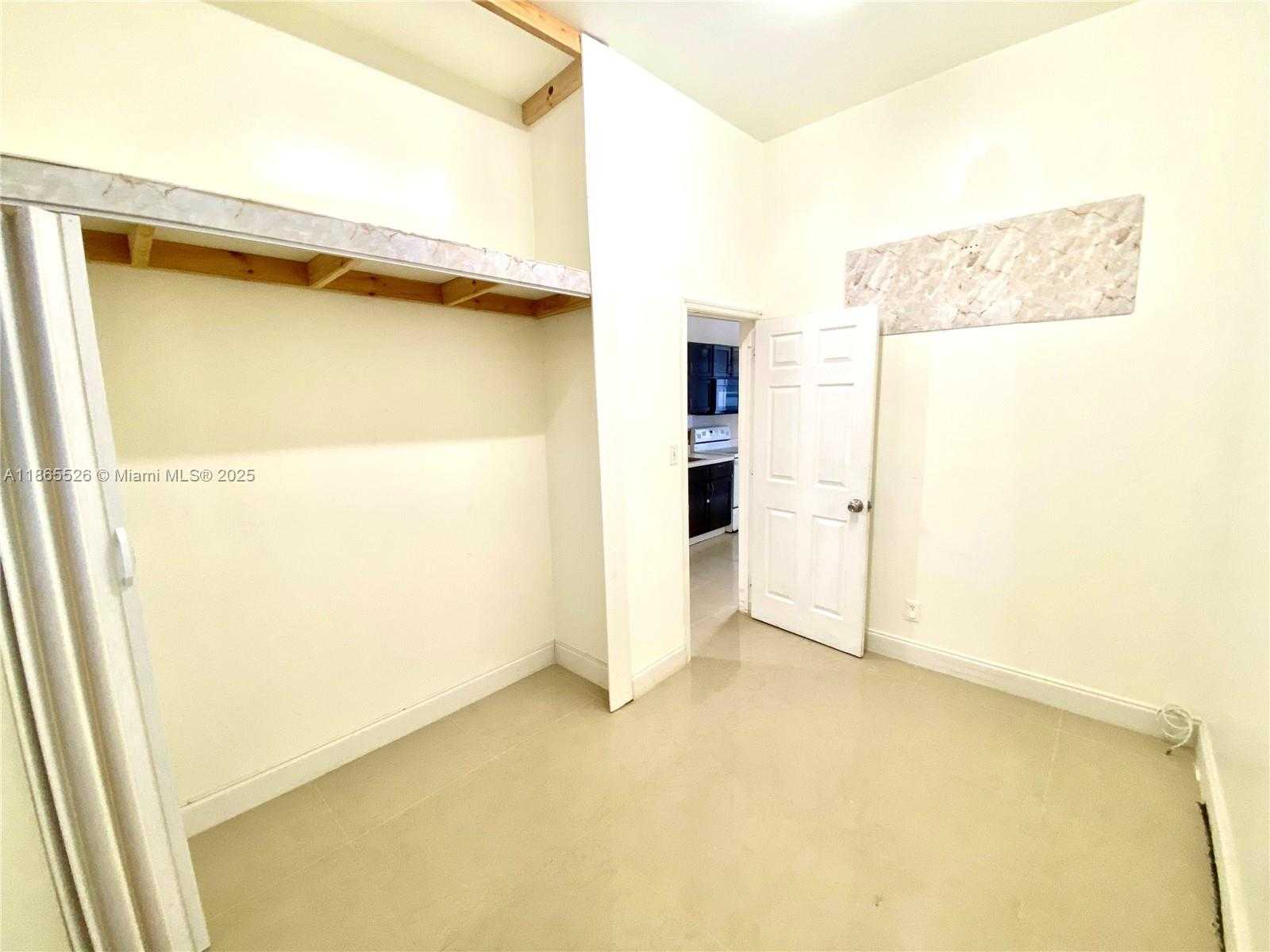 Small Image of 2516 CLEVELAND ST #B, Hollywood Number 8