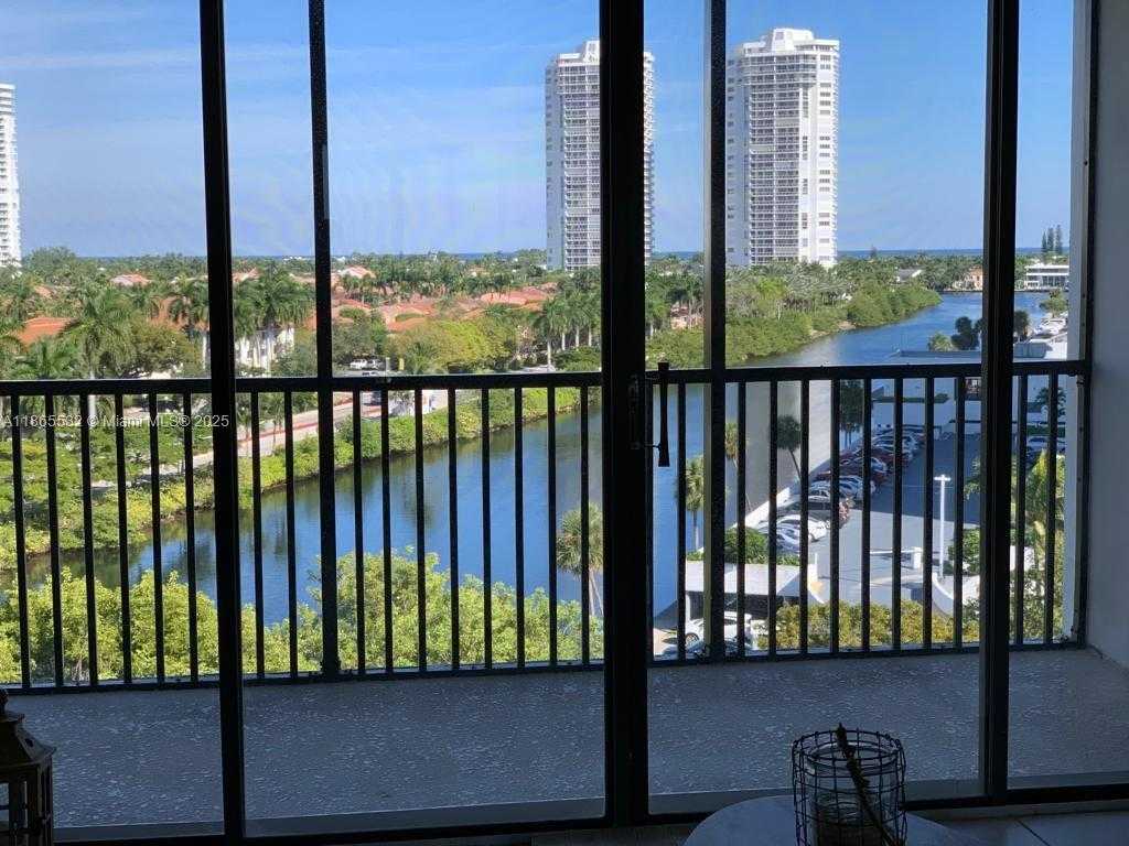 Small Image of 3475 NORTH COUNTRY CLUB DR #817, Aventura Number 2