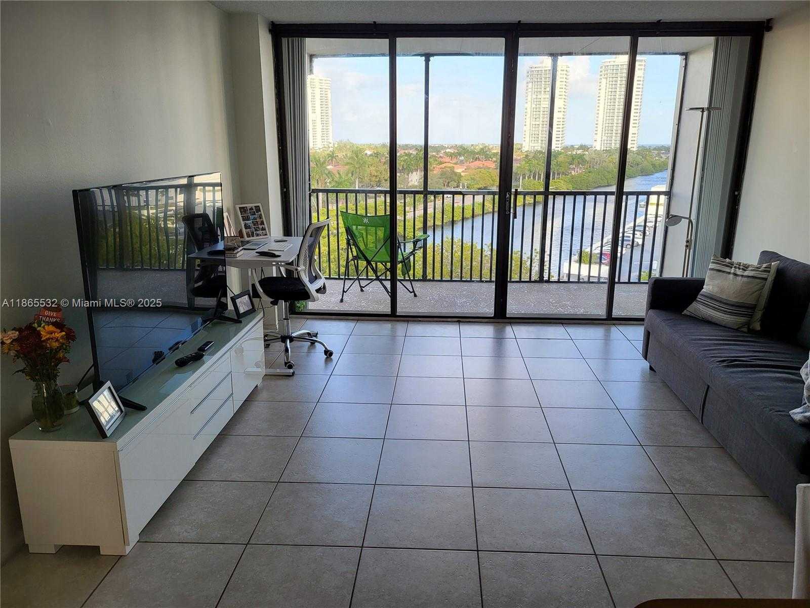 Small Image of 3475 NORTH COUNTRY CLUB DR #817, Aventura Number 7