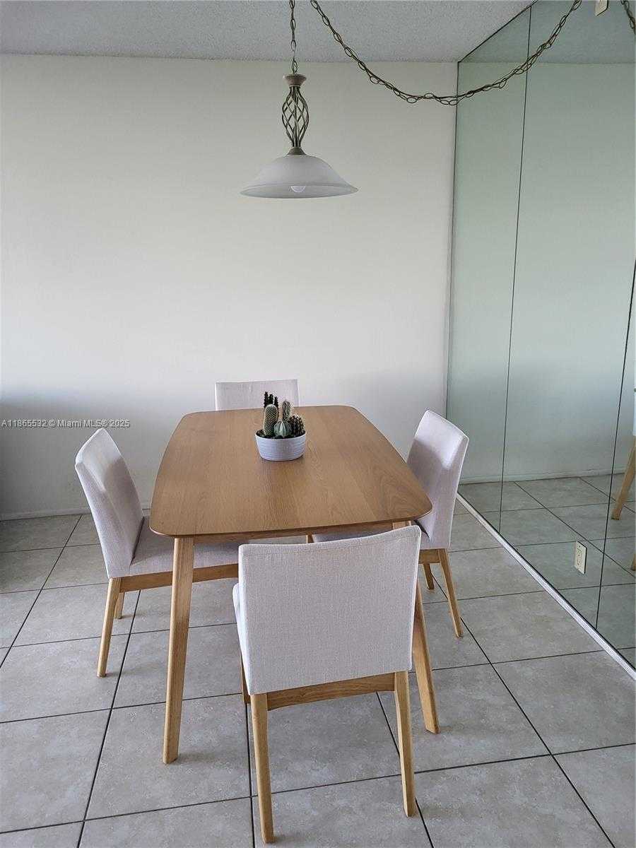 Small Image of 3475 NORTH COUNTRY CLUB DR #817, Aventura Number 9