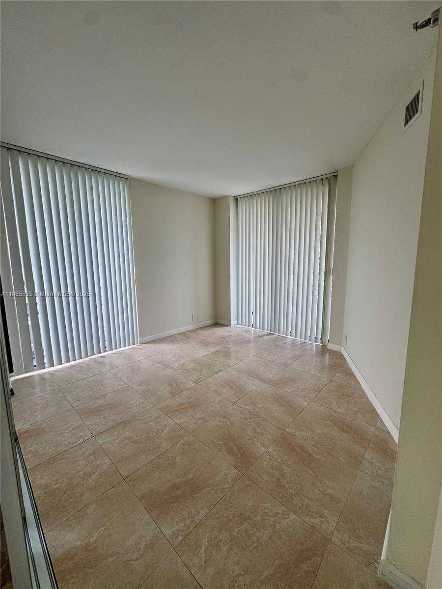 Small Image of 3300 NORTH EAST 191ST ST #1106, Aventura Number 14