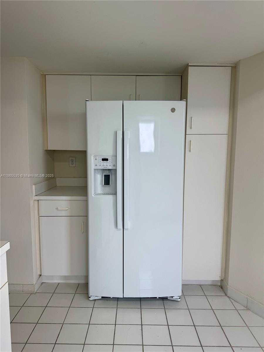 Small Image of 3300 NORTH EAST 191ST ST #1106, Aventura Number 6