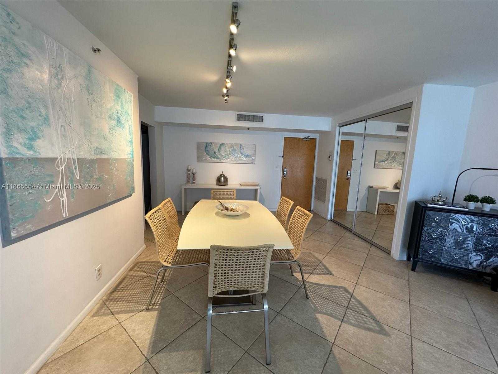 Small Image of 9195 COLLINS AVE #414, Surfside Number 16