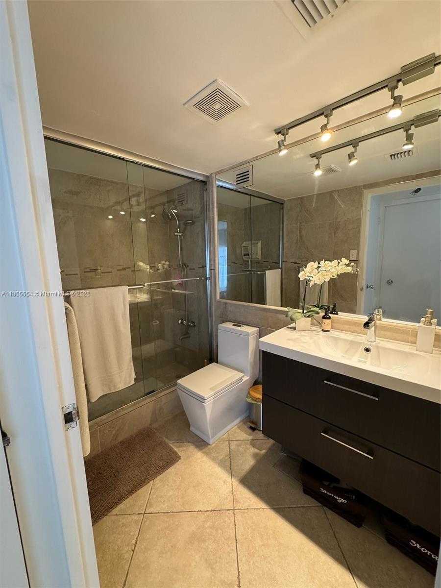 Small Image of 9195 COLLINS AVE #414, Surfside Number 19