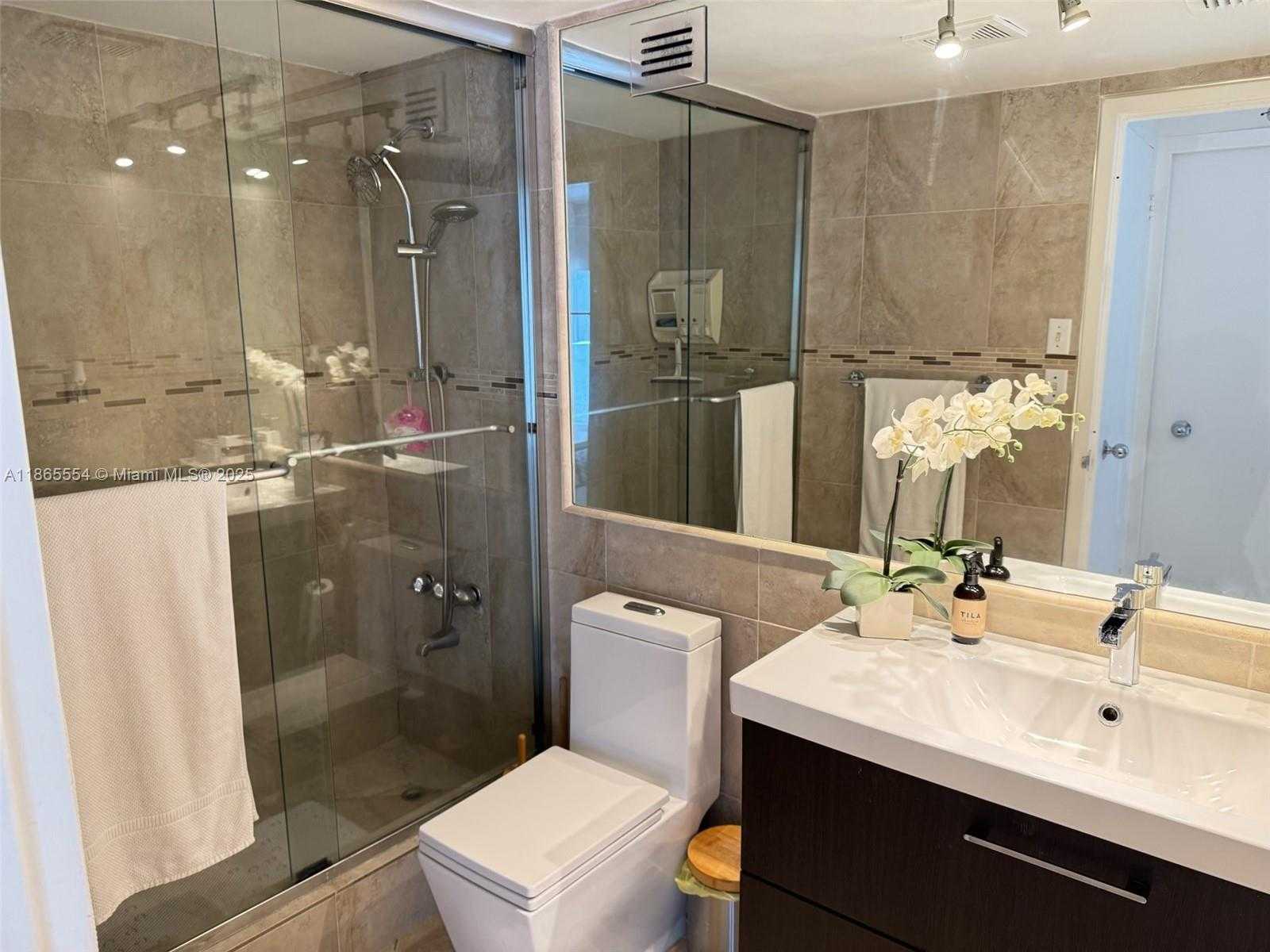 Small Image of 9195 COLLINS AVE #414, Surfside Number 20
