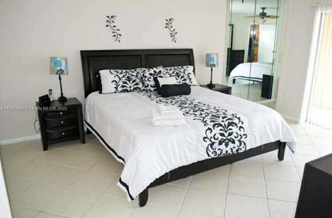 Small Image of 201 178TH DR #520, Sunny Isles Beach Number 7