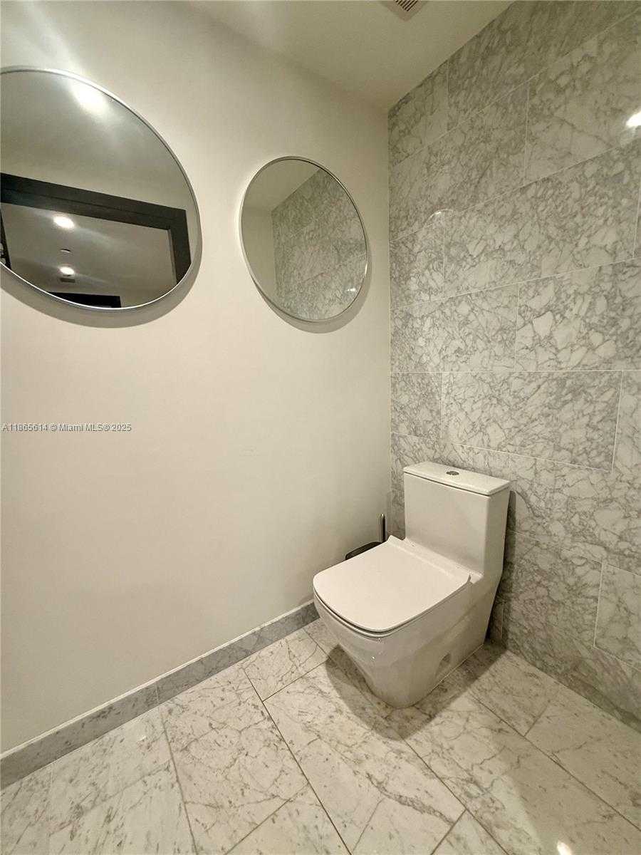 Small Image of 1000 BRICKELL PLZ #4803, Miami Number 13