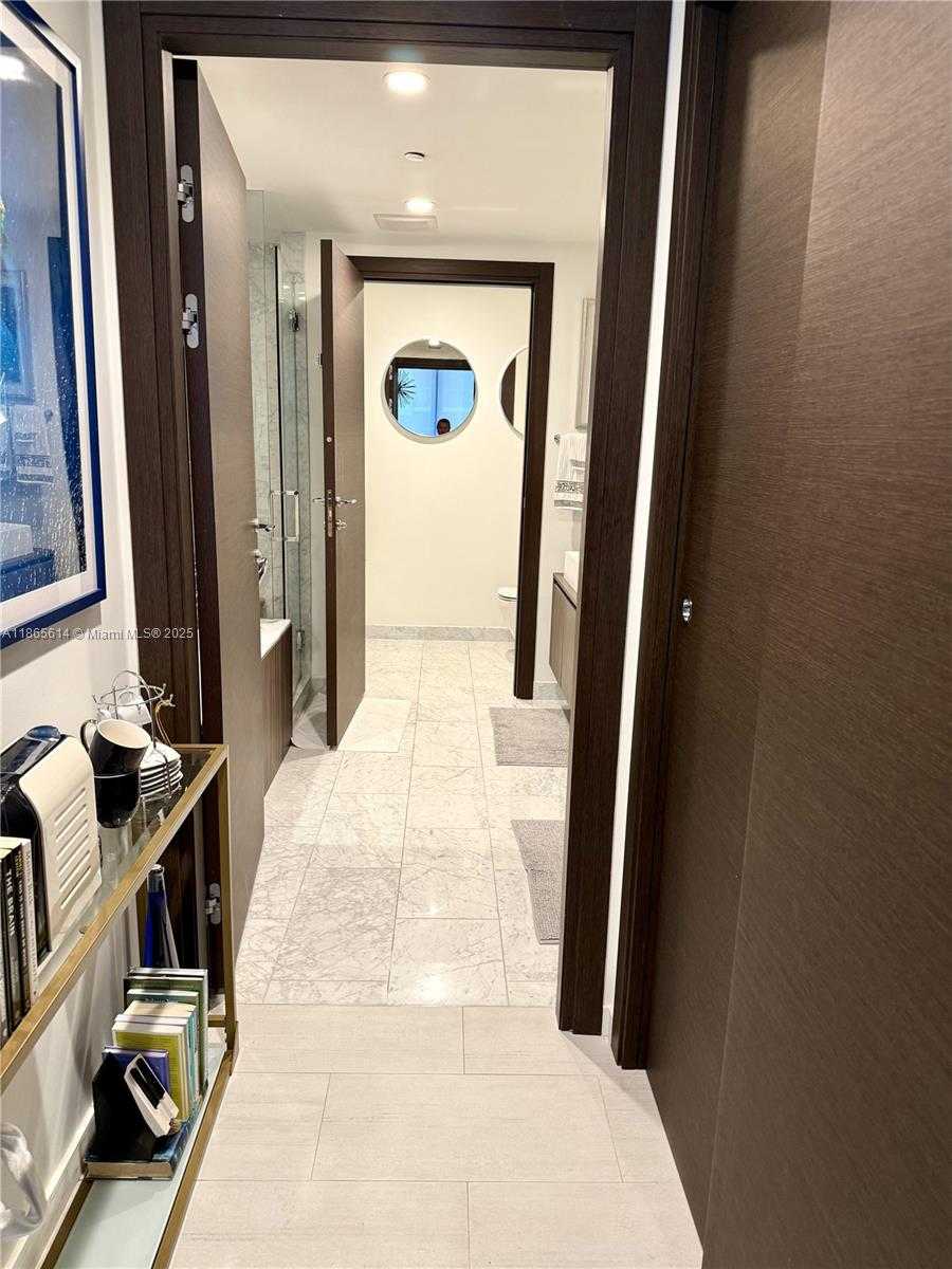 Small Image of 1000 BRICKELL PLZ #4803, Miami Number 14