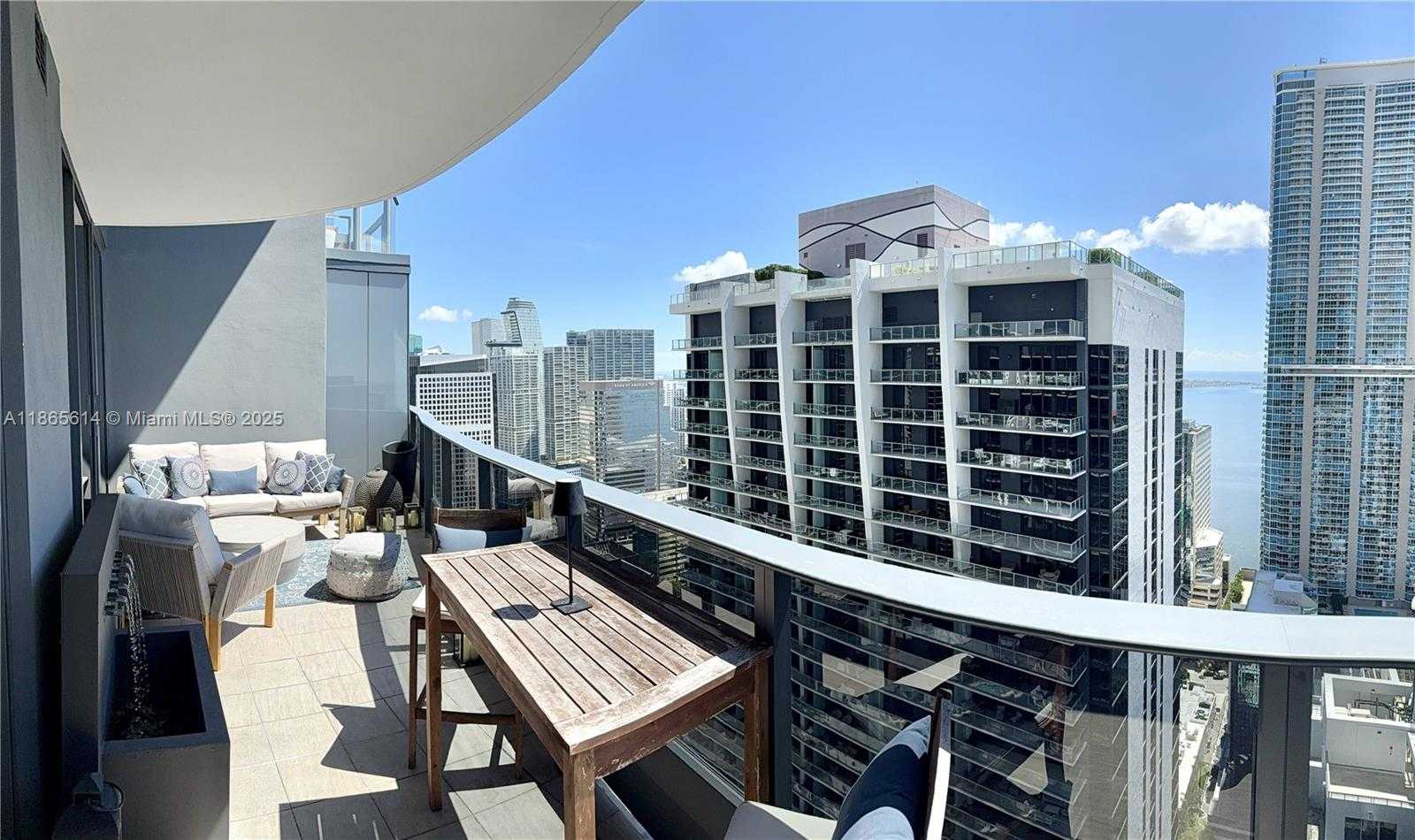 Small Image of 1000 BRICKELL PLZ #4803, Miami Number 15
