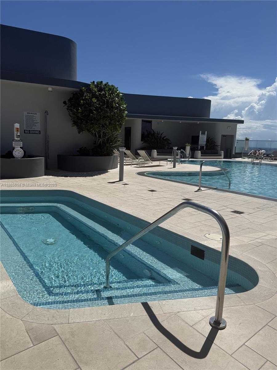 Small Image of 1000 BRICKELL PLZ #4803, Miami Number 20