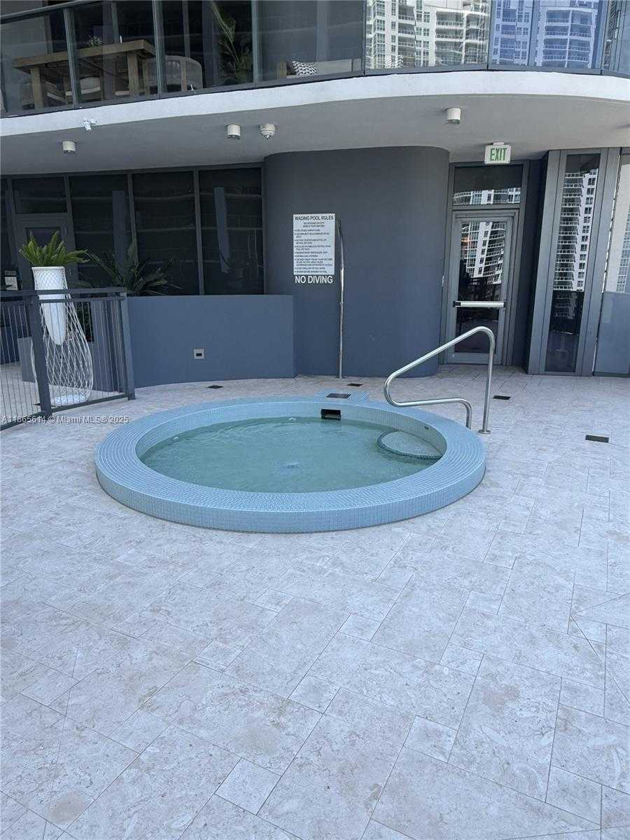Small Image of 1000 BRICKELL PLZ #4803, Miami Number 21