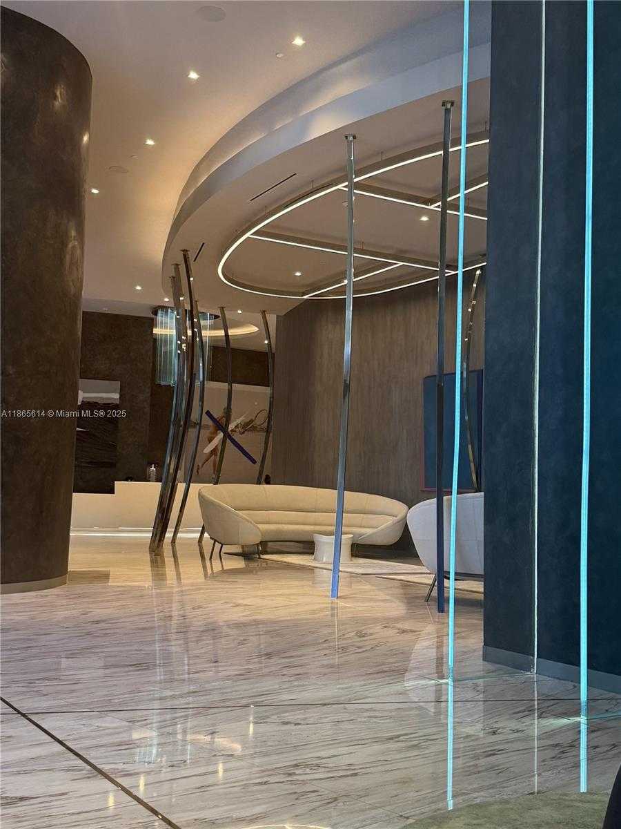 Small Image of 1000 BRICKELL PLZ #4803, Miami Number 23