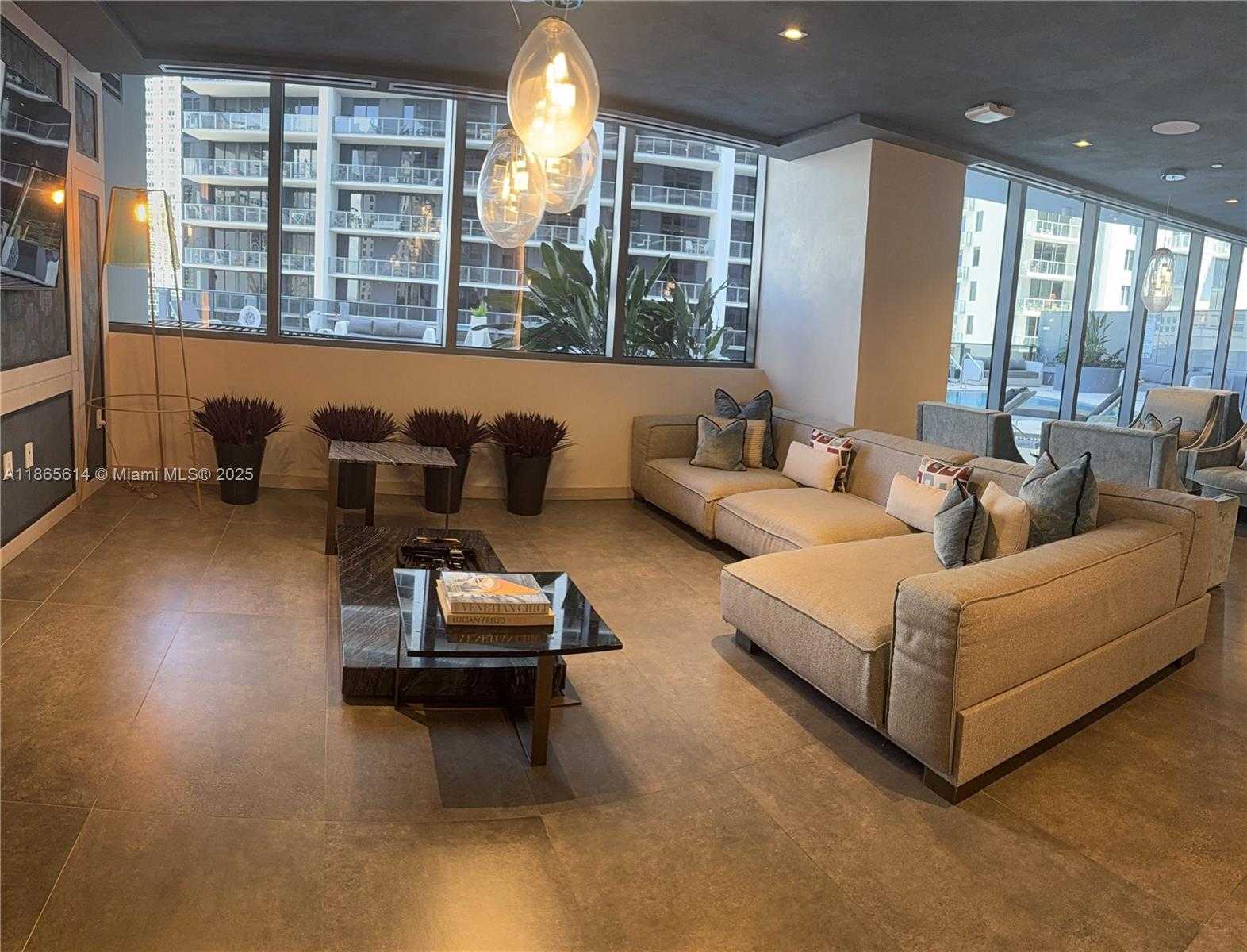 Small Image of 1000 BRICKELL PLZ #4803, Miami Number 28