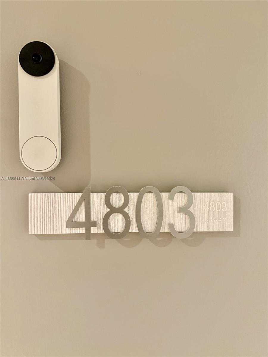 Small Image of 1000 BRICKELL PLZ #4803, Miami Number 30