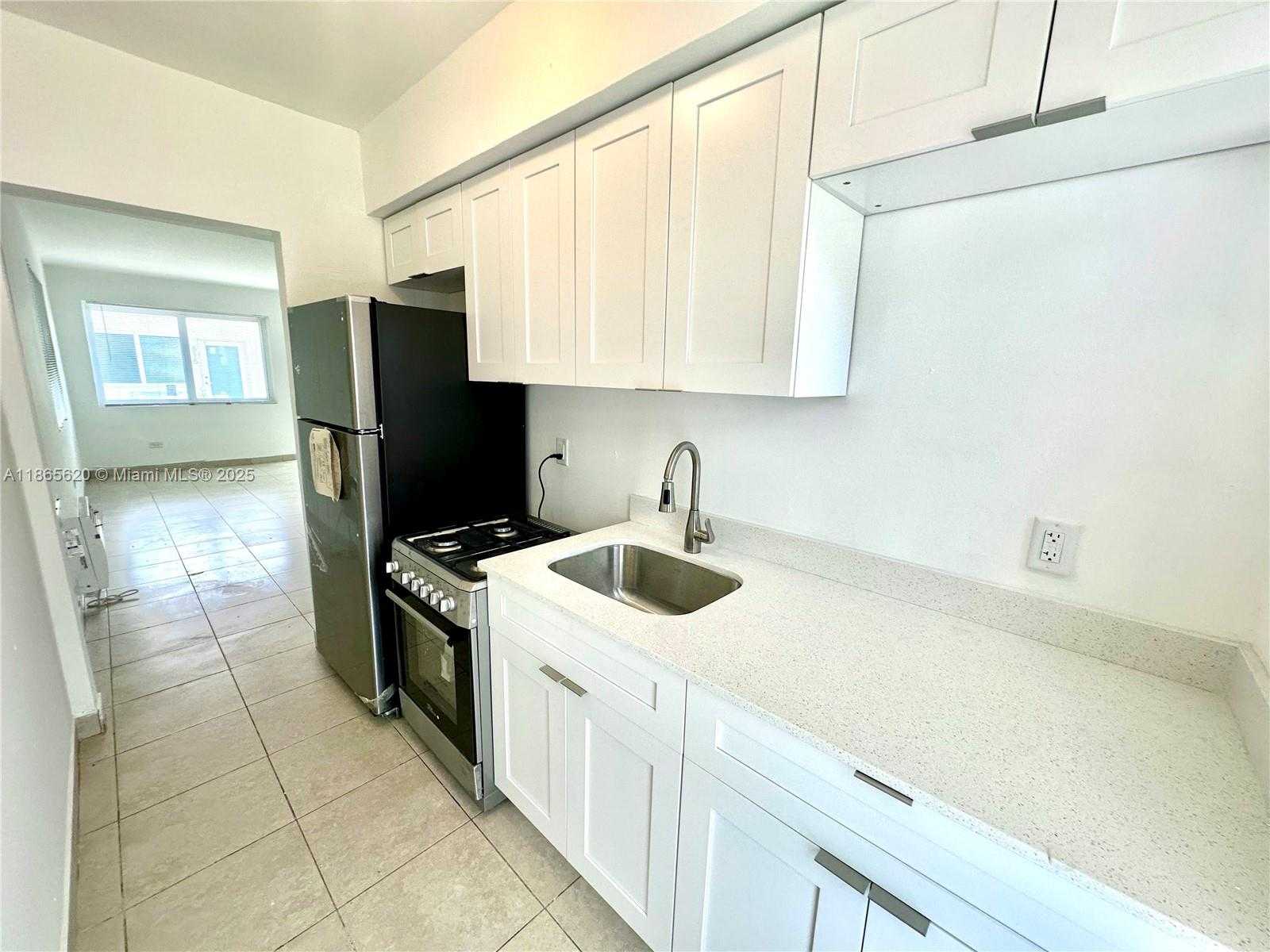 Small Image of 800 85TH ST #816, Miami Beach Number 3