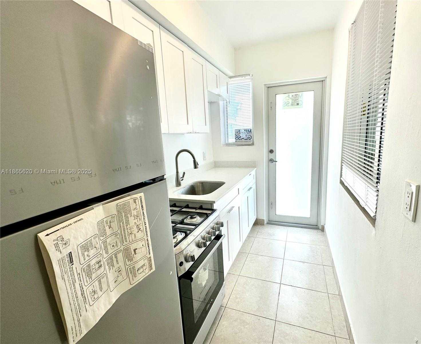 Small Image of 800 85TH ST #816, Miami Beach Number 4