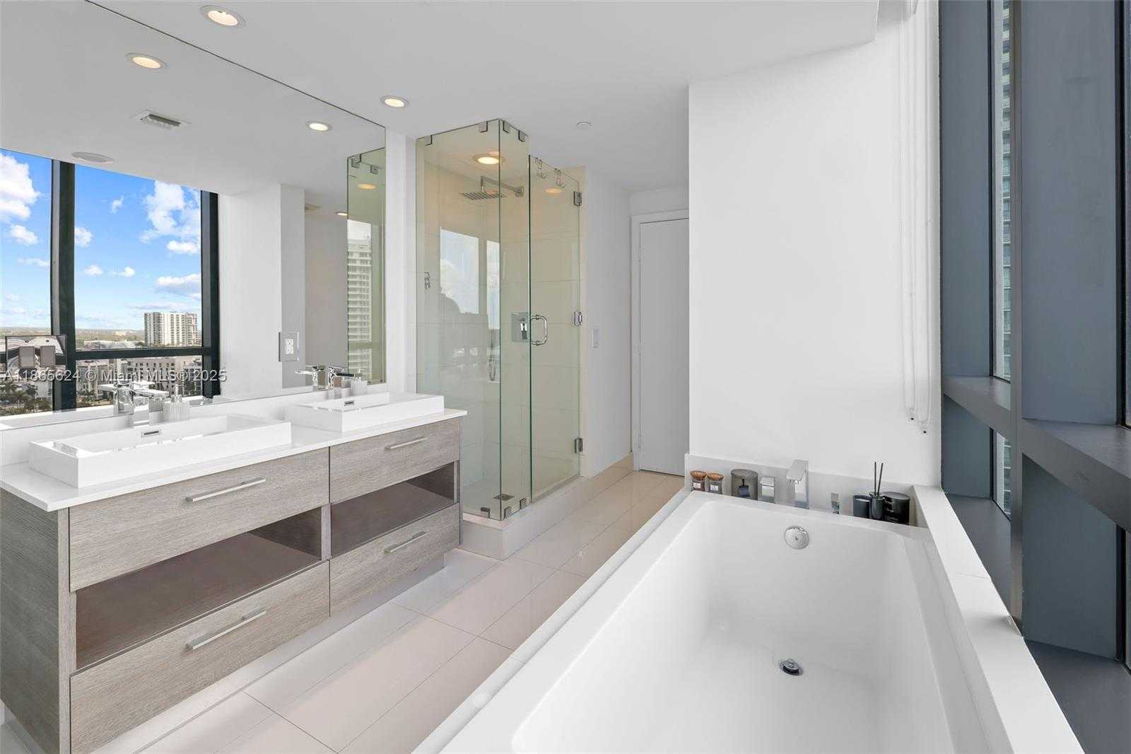 Small Image of 650 NORTH EAST 32ND ST #1708, Miami Number 27