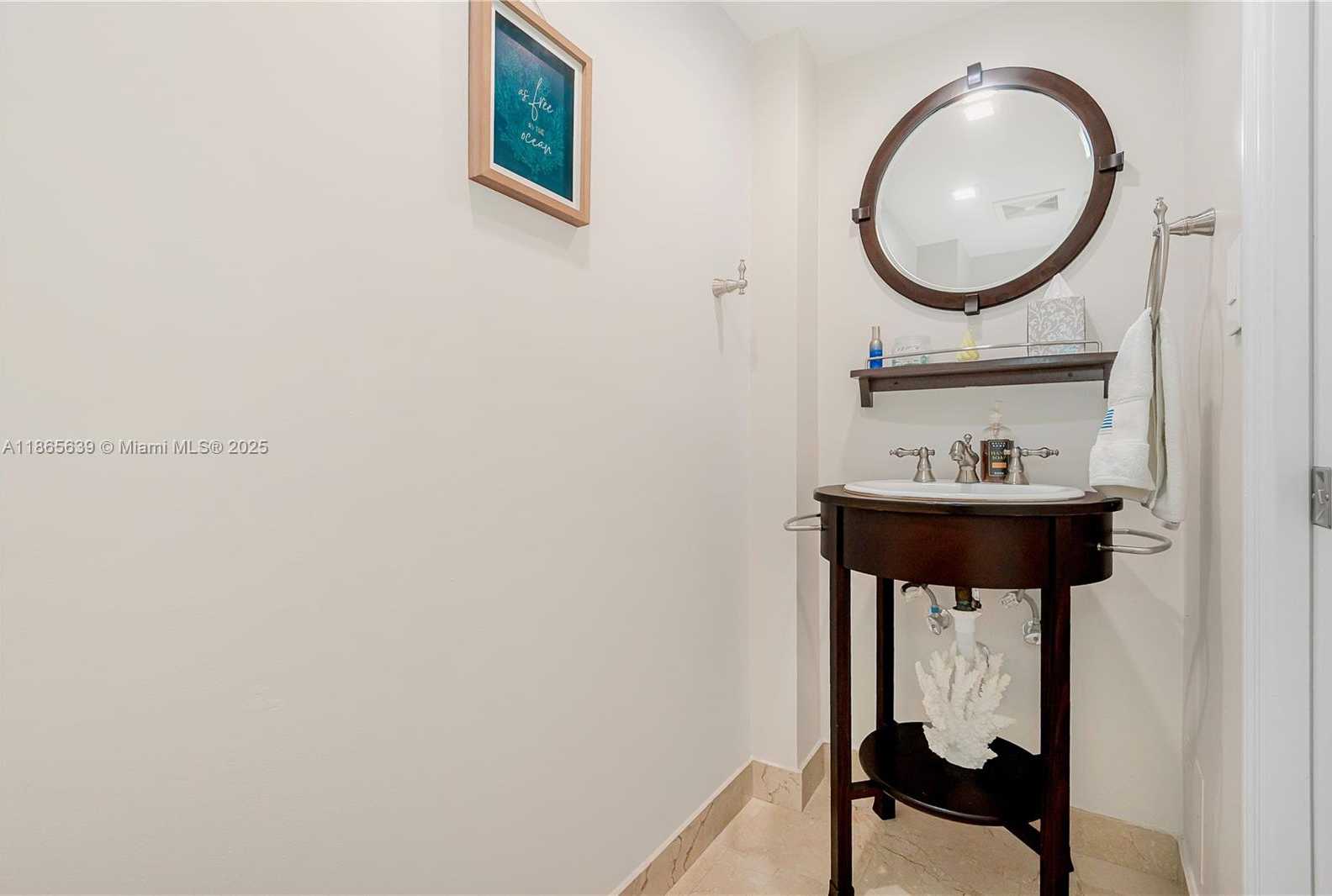 Small Image of 6917 COLLINS AVE #511, Miami Beach Number 13