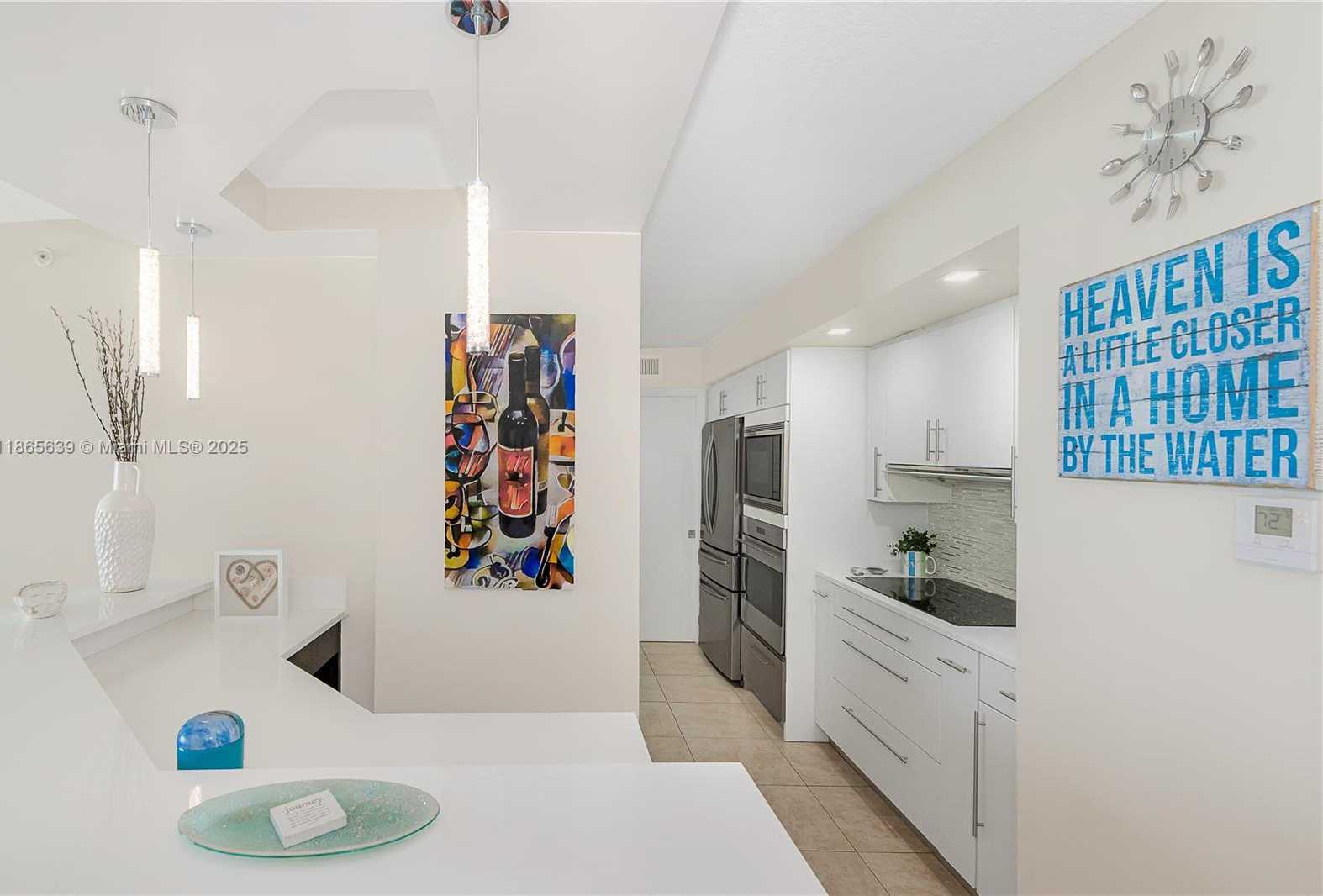 Small Image of 6917 COLLINS AVE #511, Miami Beach Number 15