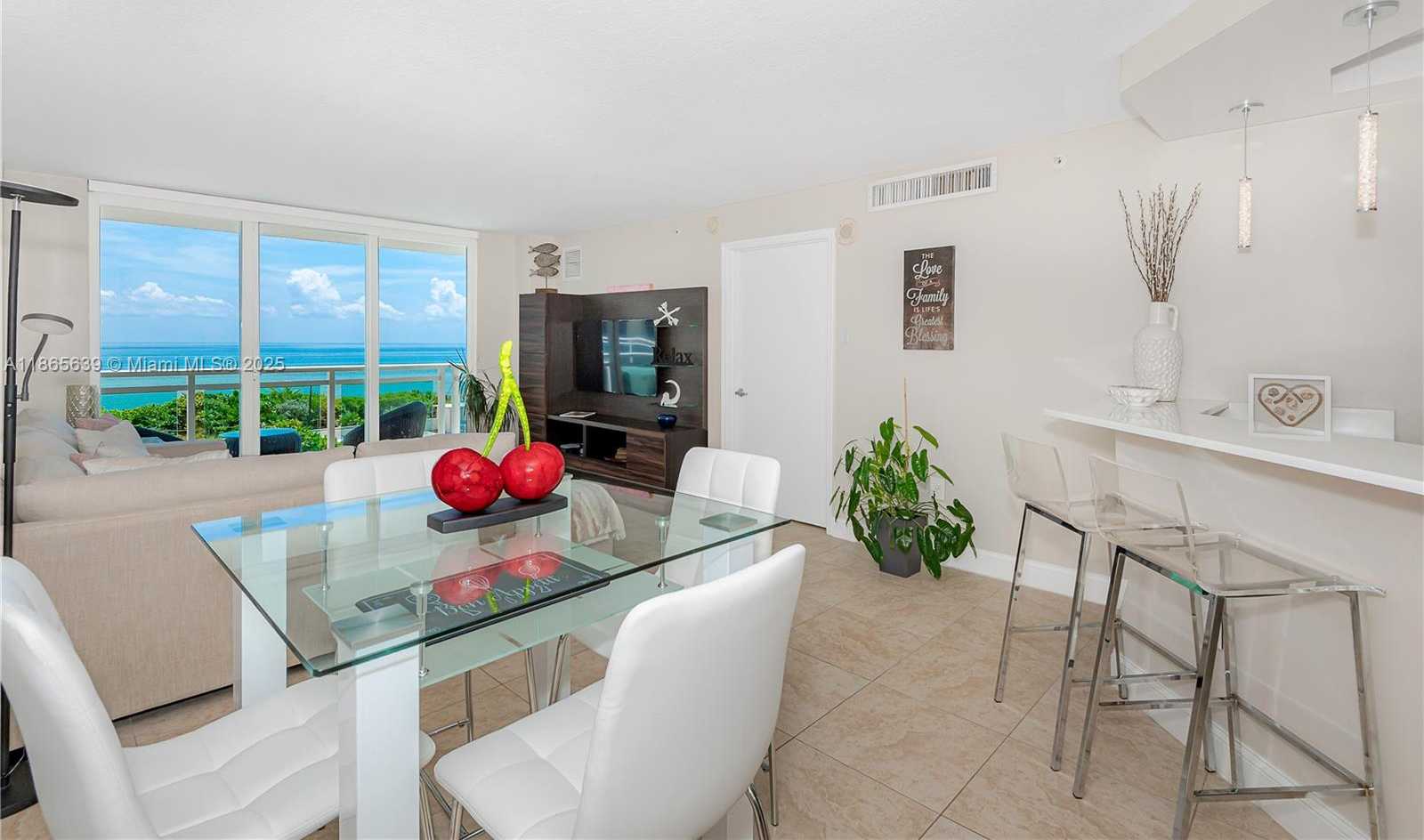 Small Image of 6917 COLLINS AVE #511, Miami Beach Number 18