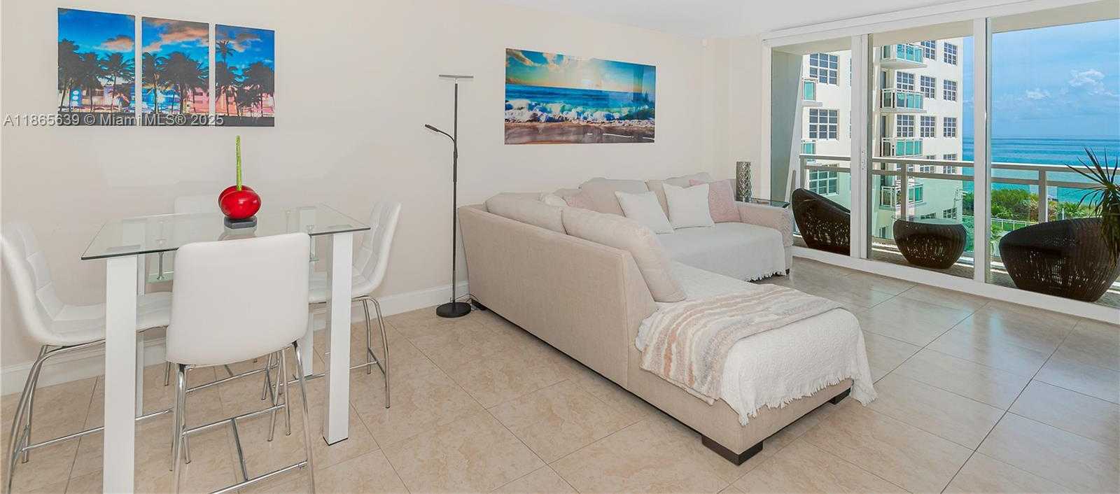 Small Image of 6917 COLLINS AVE #511, Miami Beach Number 19