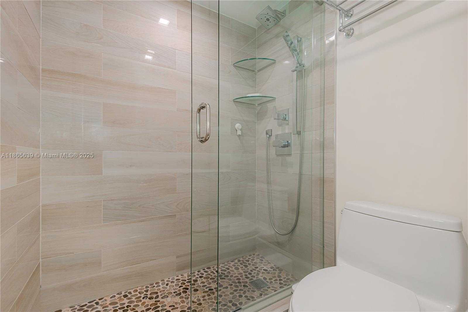 Small Image of 6917 COLLINS AVE #511, Miami Beach Number 23