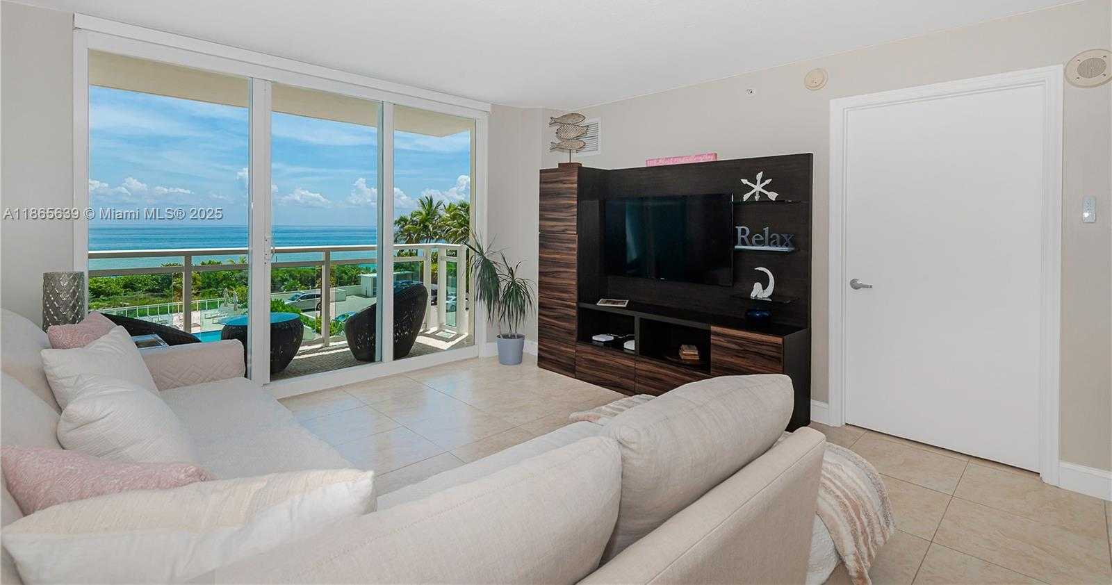 Small Image of 6917 COLLINS AVE #511, Miami Beach Number 4