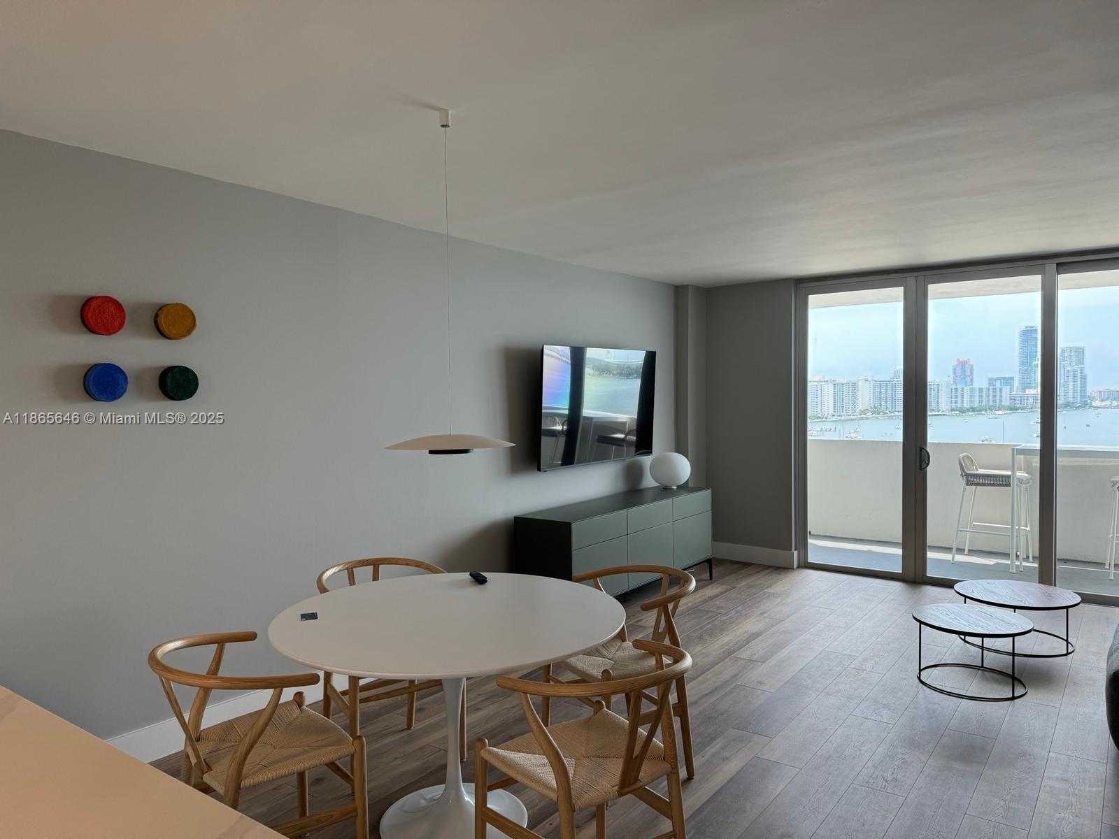 Small Image of 5 ISLAND AVE #10E, Miami Beach Number 3