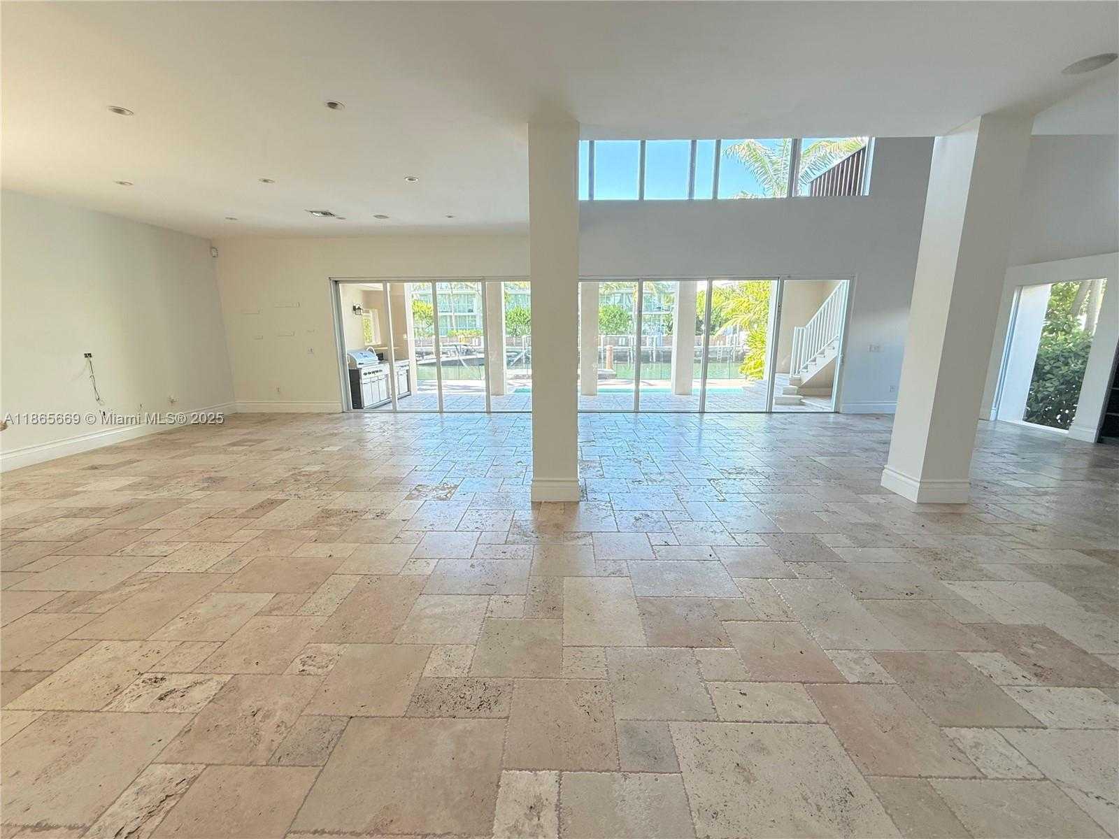 Small Image of 1420 WEST 21ST ST, Miami Beach Number 12