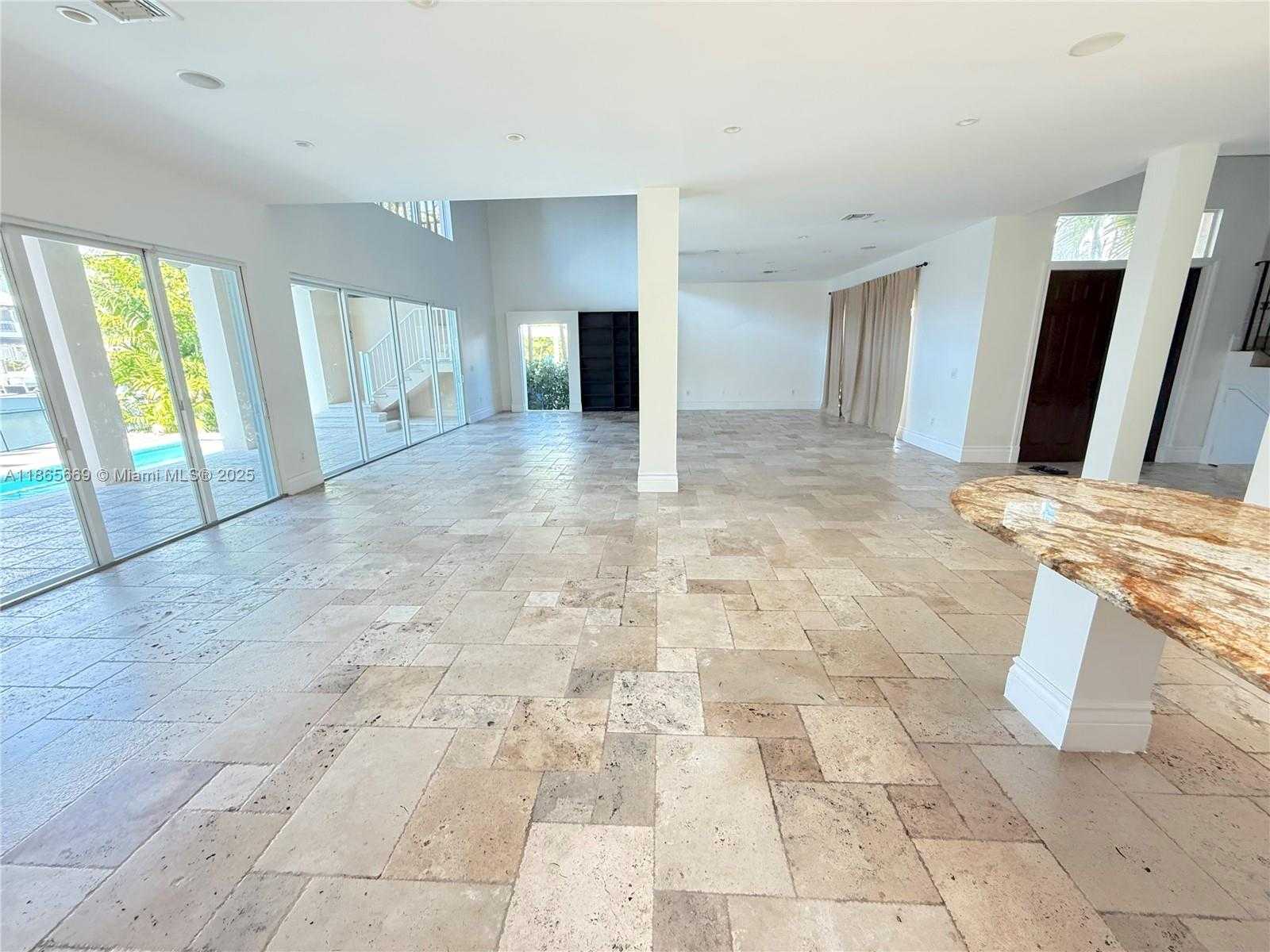Small Image of 1420 WEST 21ST ST, Miami Beach Number 13