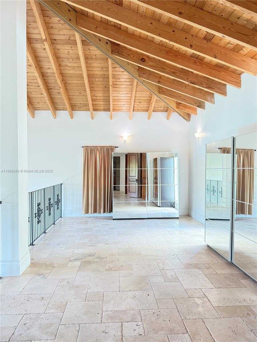 Small Image of 1420 WEST 21ST ST, Miami Beach Number 17