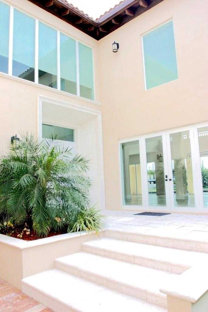 Small Image of 1420 WEST 21ST ST, Miami Beach Number 2