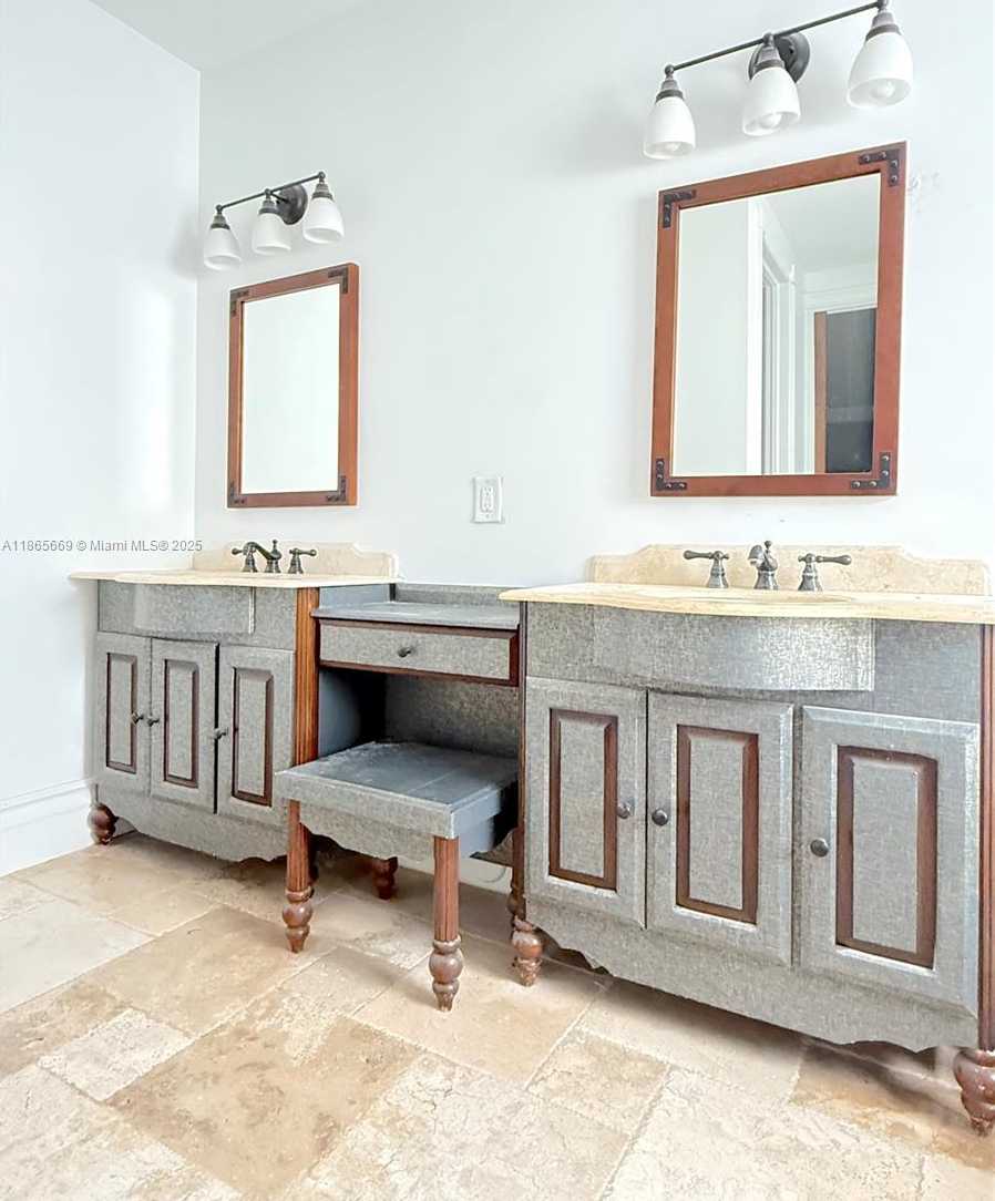 Small Image of 1420 WEST 21ST ST, Miami Beach Number 20