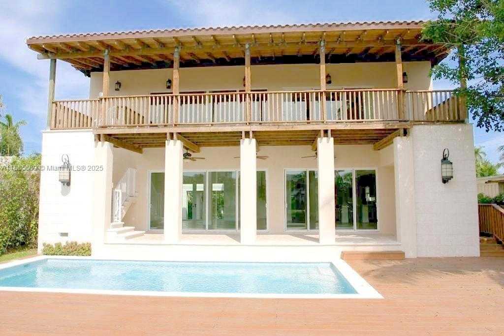 Small Image of 1420 WEST 21ST ST, Miami Beach Number 4
