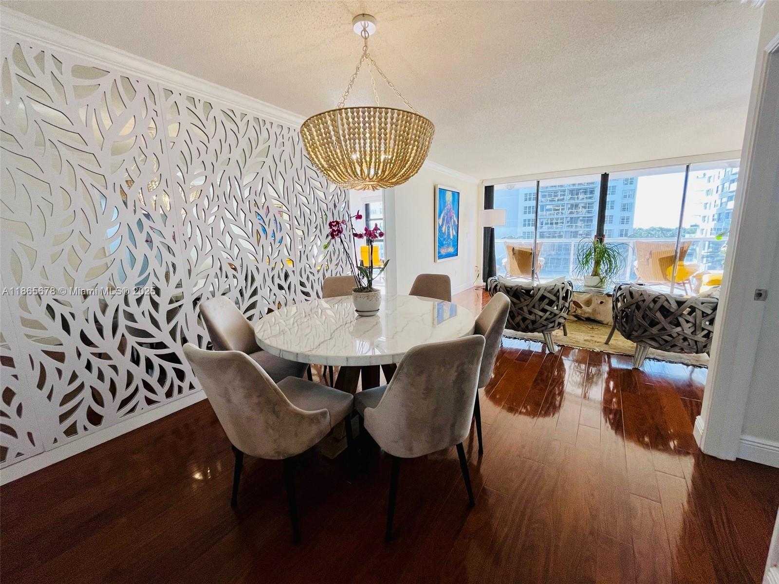 Small Image of 5757 COLLINS AVE #602, Miami Beach Number 2