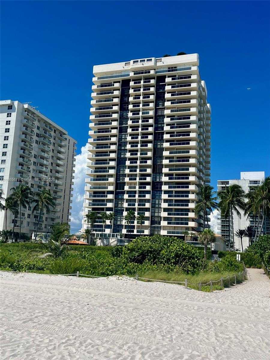 Small Image of 5757 COLLINS AVE #602, Miami Beach Number 26