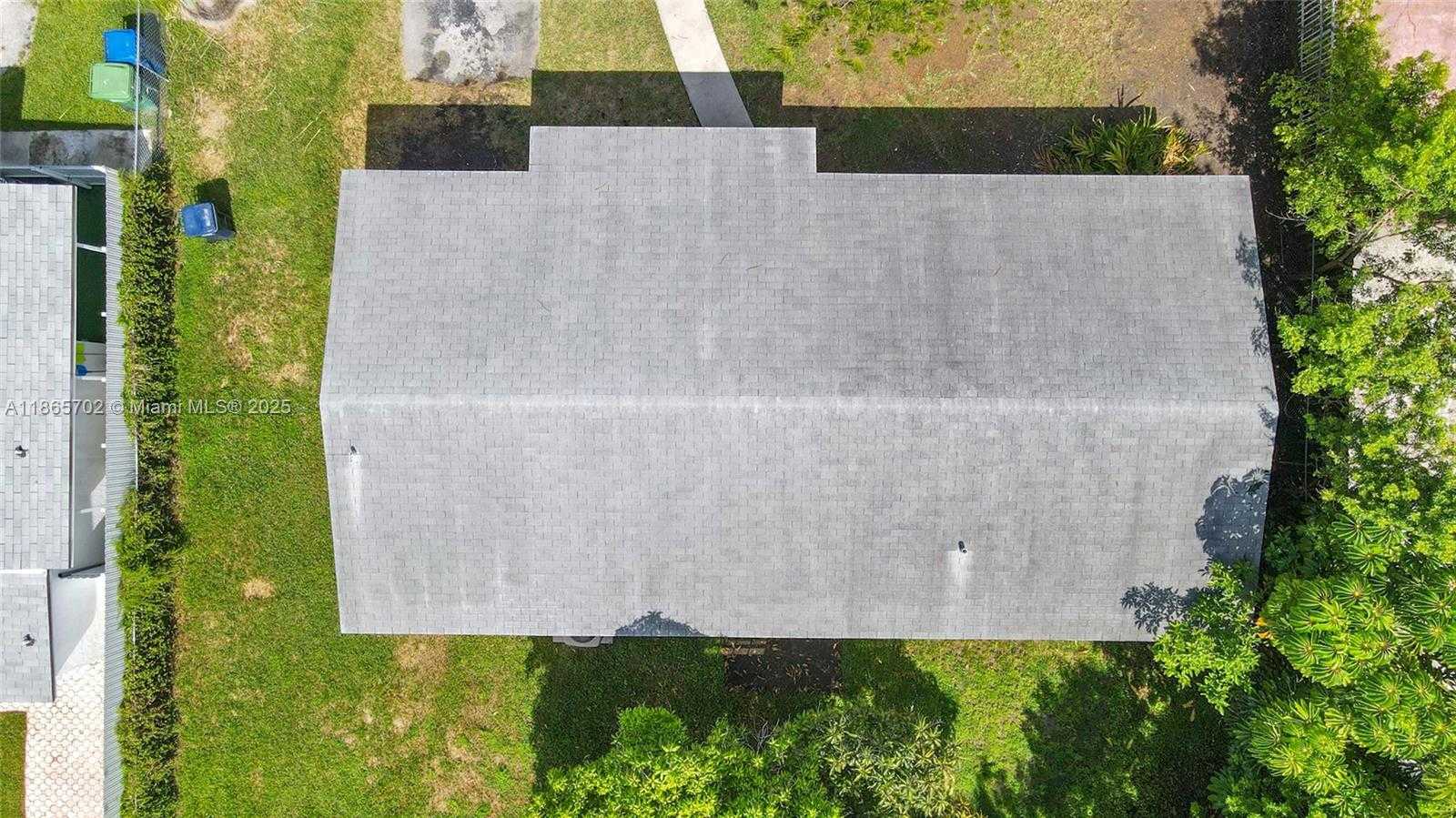 Small Image of 22420 SOUTH WEST 113TH CT, Miami Number 23