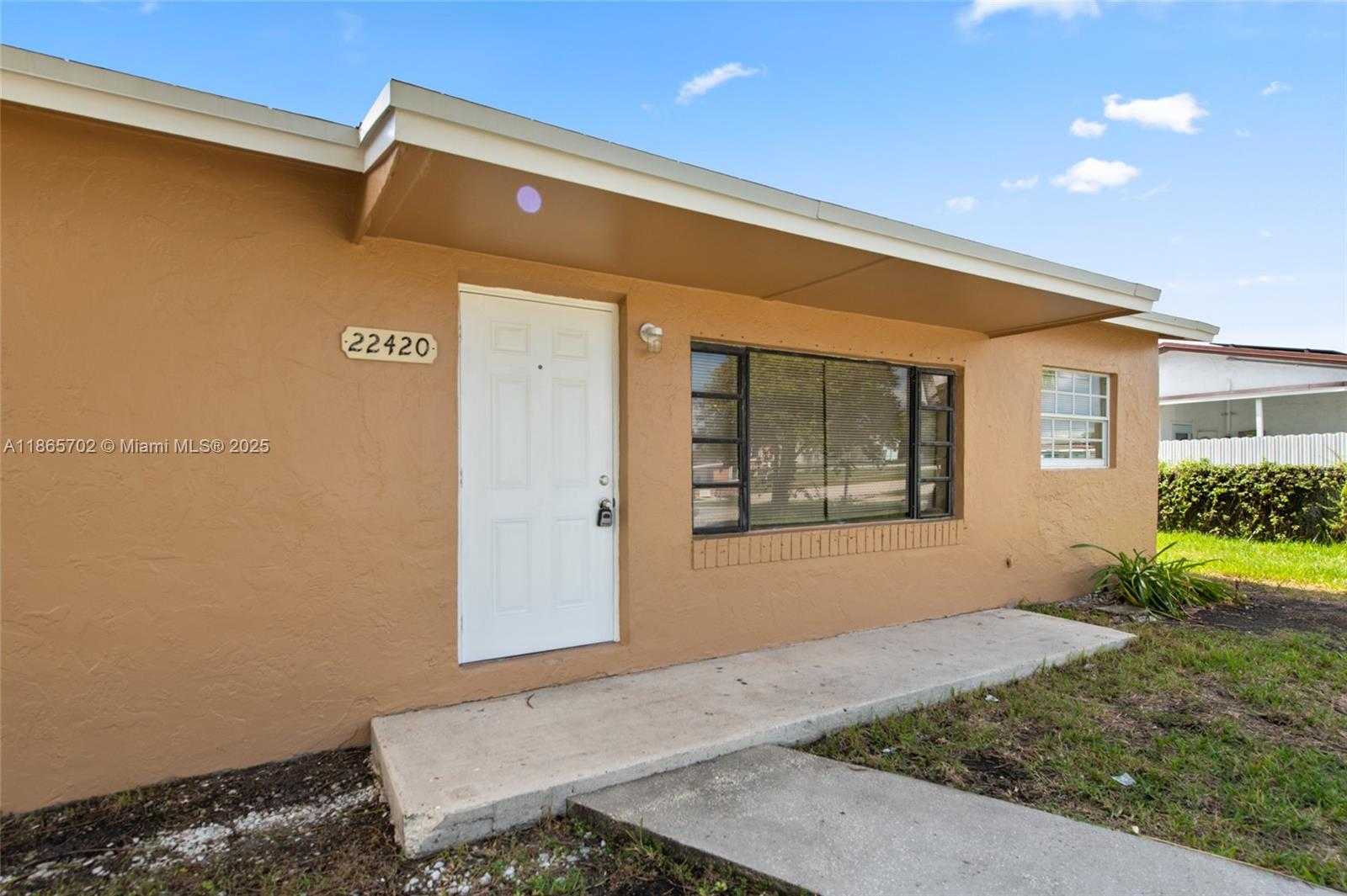 Small Image of 22420 SOUTH WEST 113TH CT, Miami Number 3