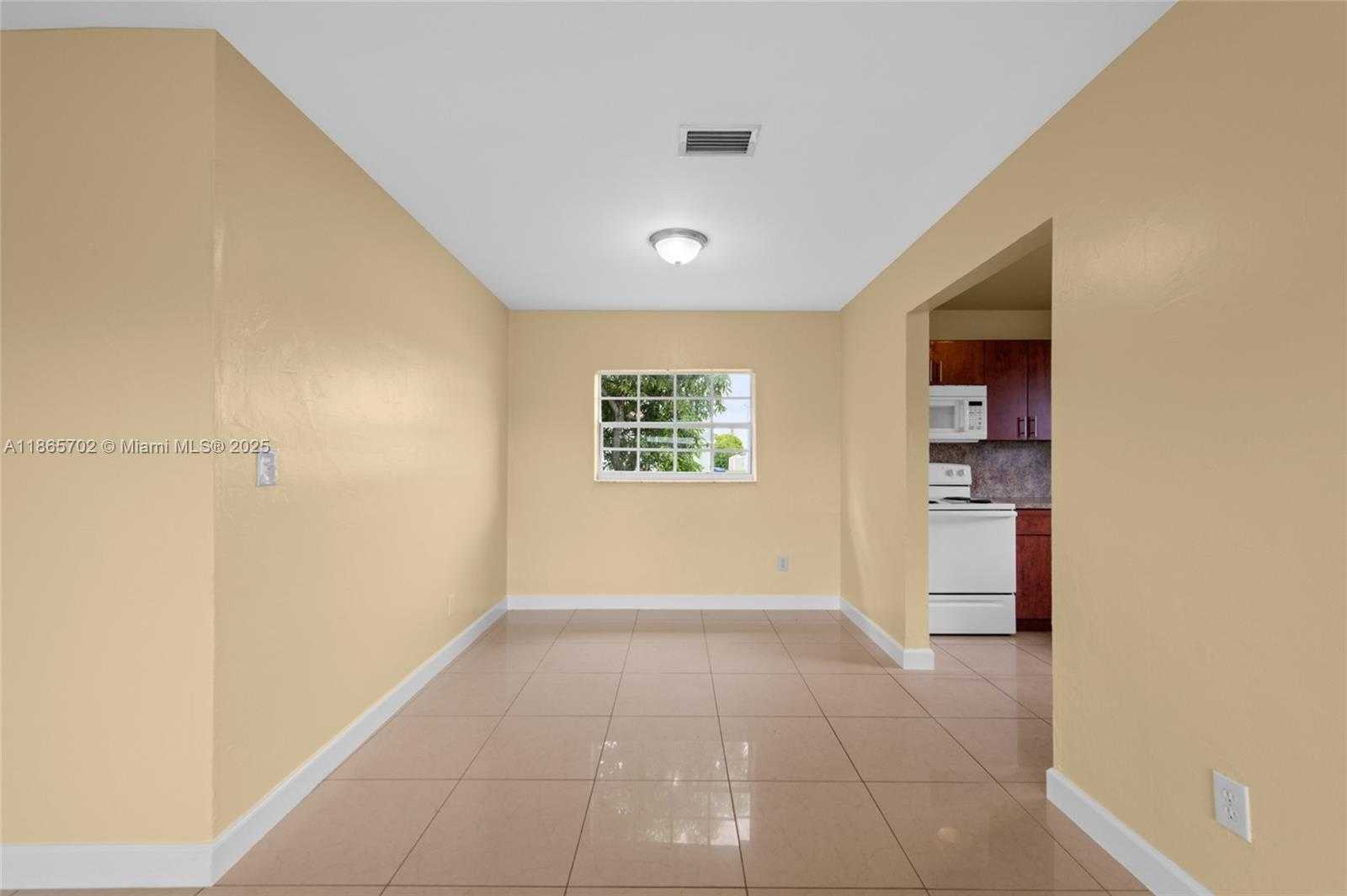 Small Image of 22420 SOUTH WEST 113TH CT, Miami Number 7