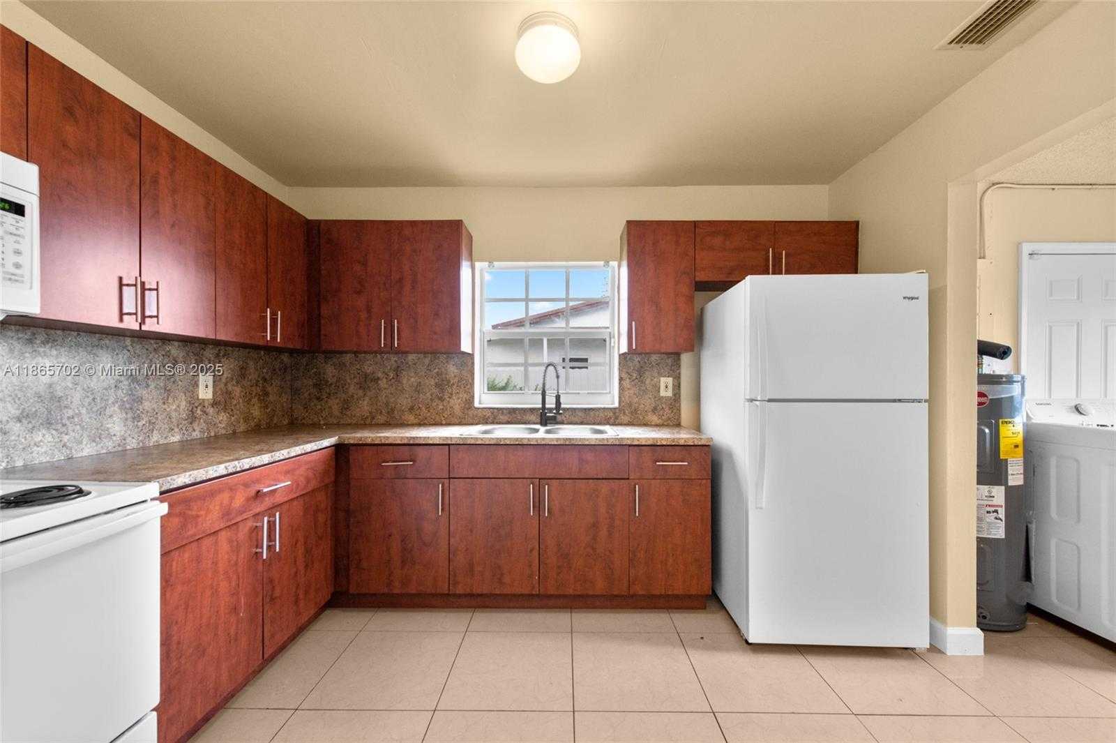 Small Image of 22420 SOUTH WEST 113TH CT, Miami Number 9