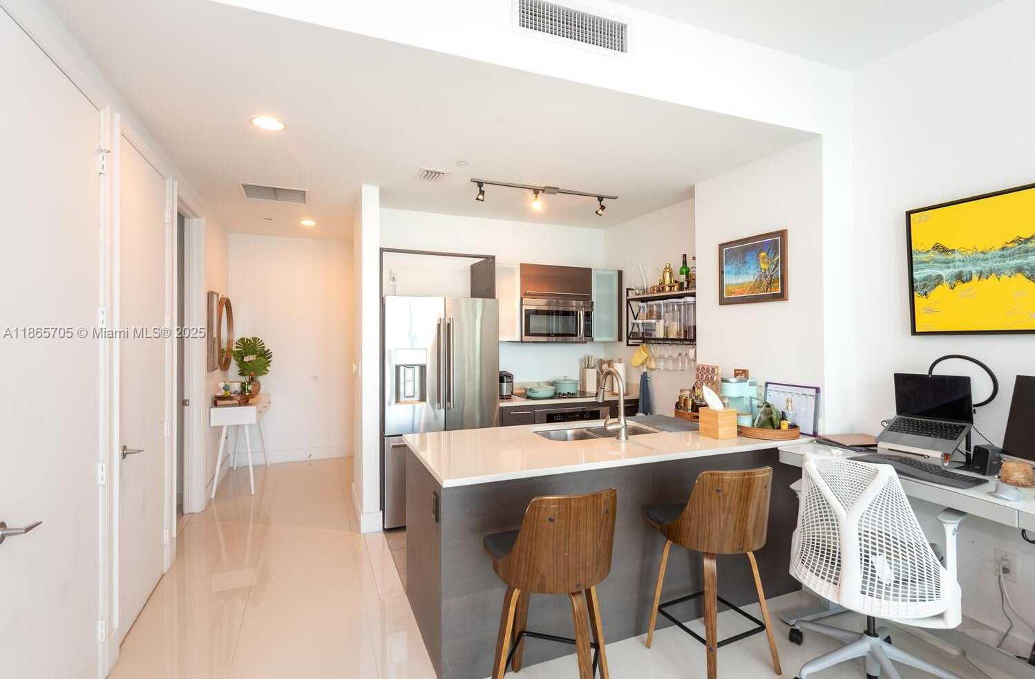 Small Image of 55 SOUTH EAST 6TH ST #4308, Miami Number 9