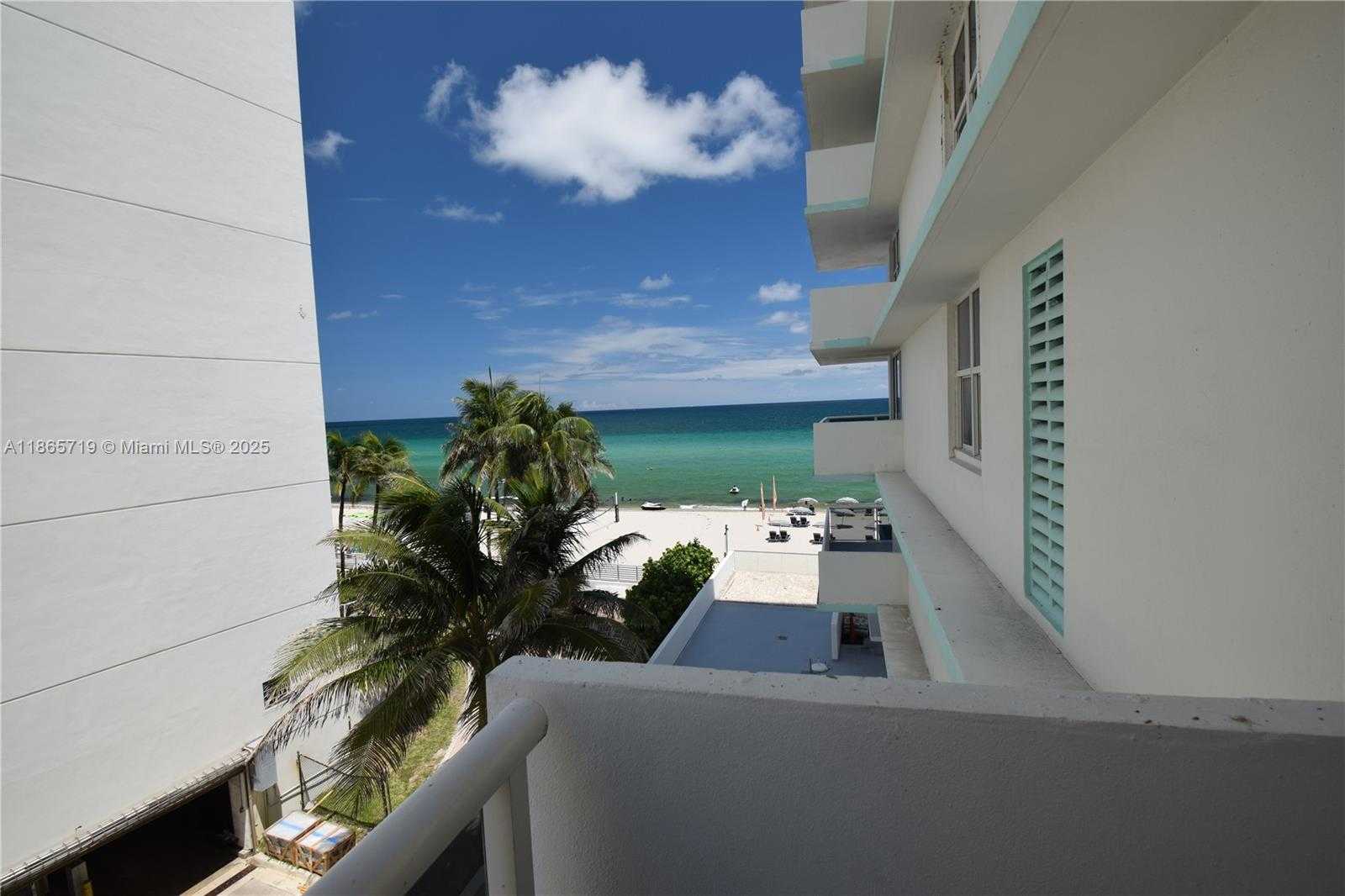 Small Image of 3725 SOUTH OCEAN DR #403, Hollywood Number 11