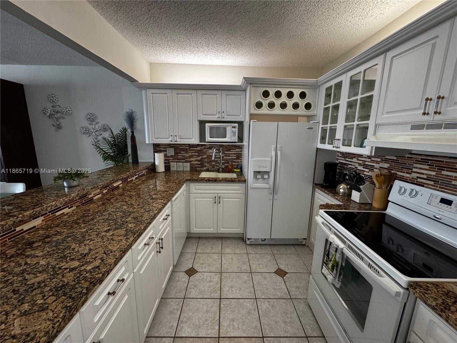 Small Image of 3725 SOUTH OCEAN DR #403, Hollywood Number 5