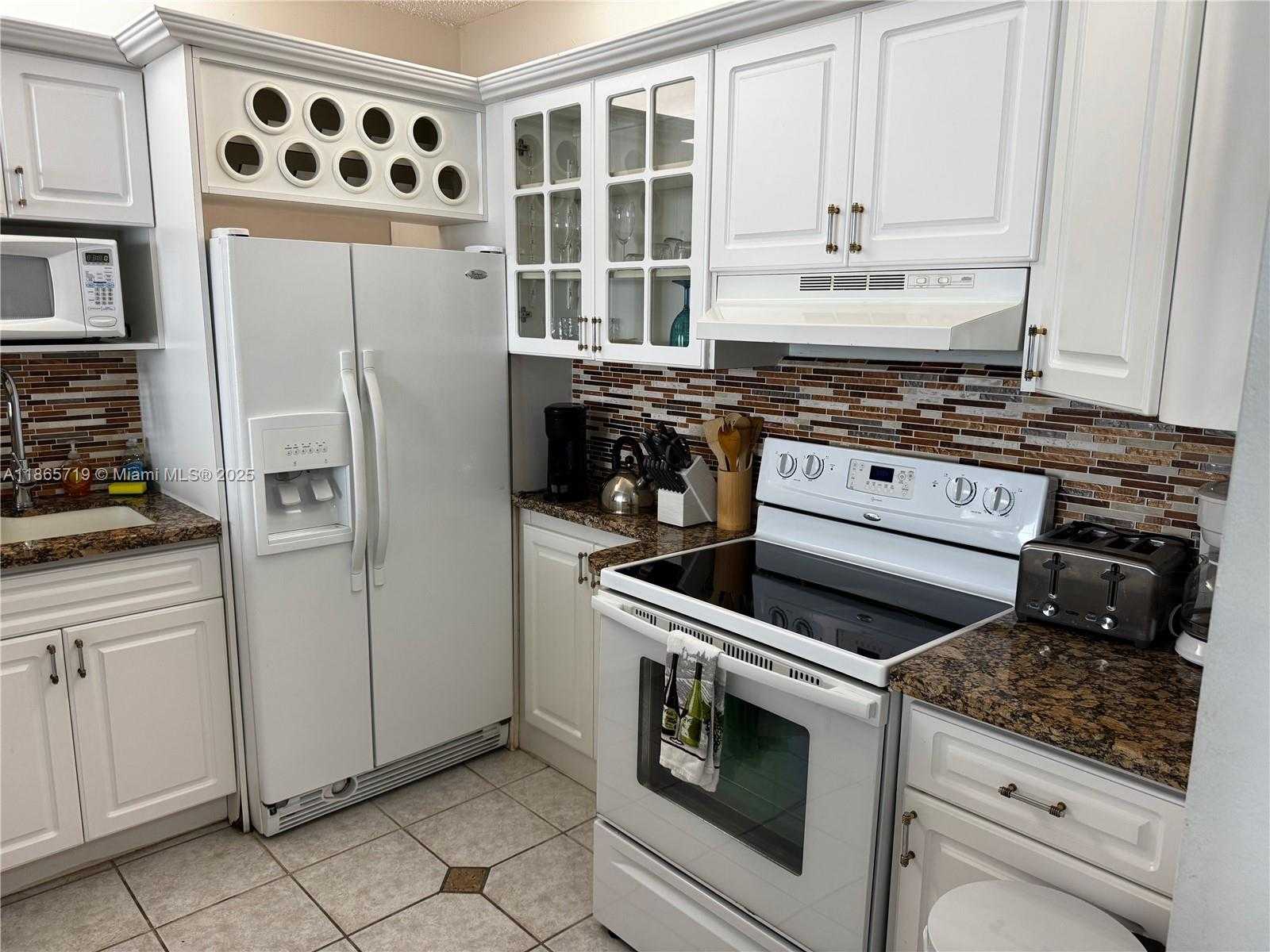 Small Image of 3725 SOUTH OCEAN DR #403, Hollywood Number 6