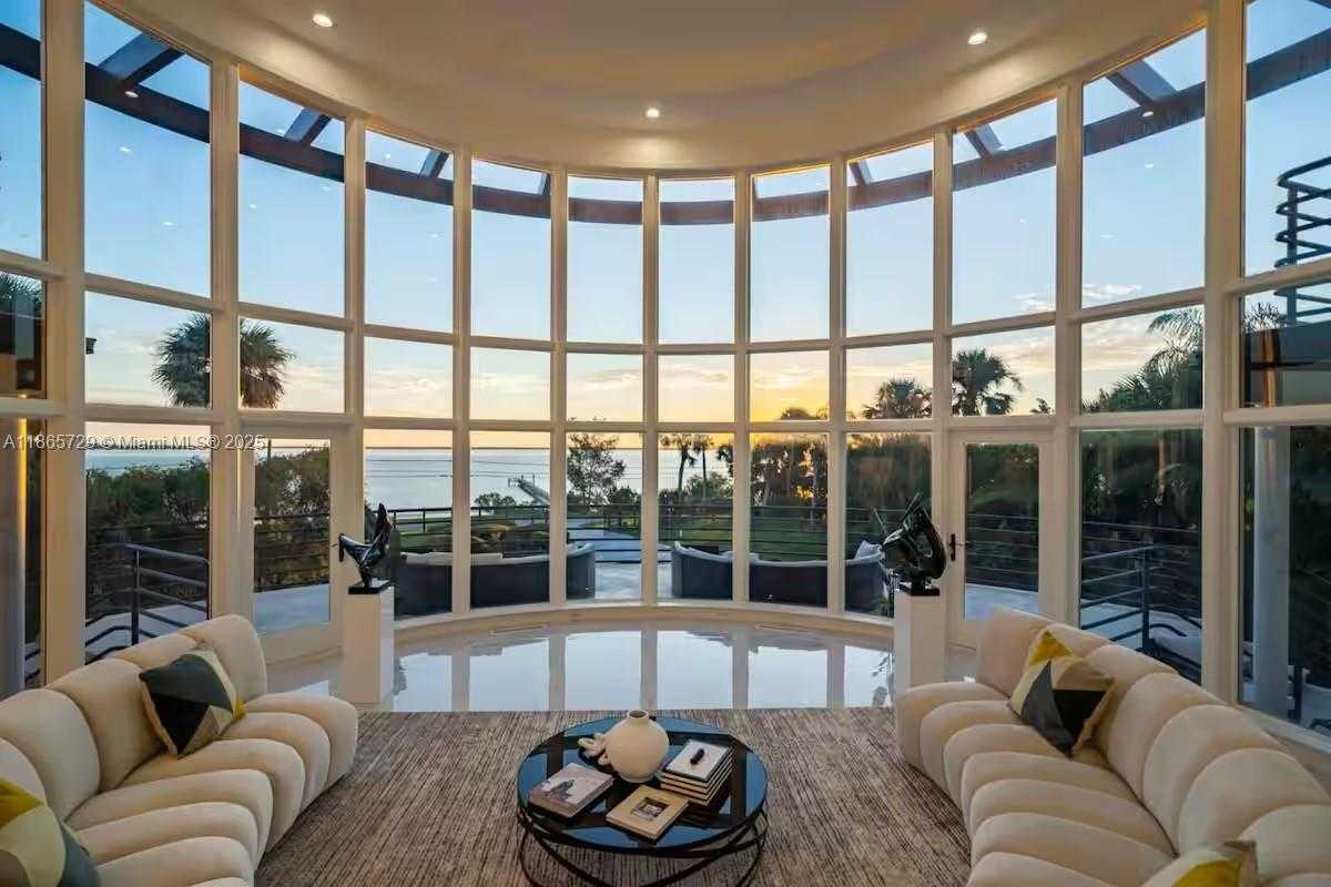 Small Image of 2827 SOUTH INDIAN RIVER DR #., Fort Pierce Number 2