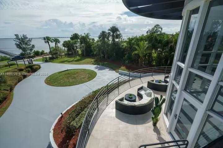 Small Image of 2827 SOUTH INDIAN RIVER DR #., Fort Pierce Number 66