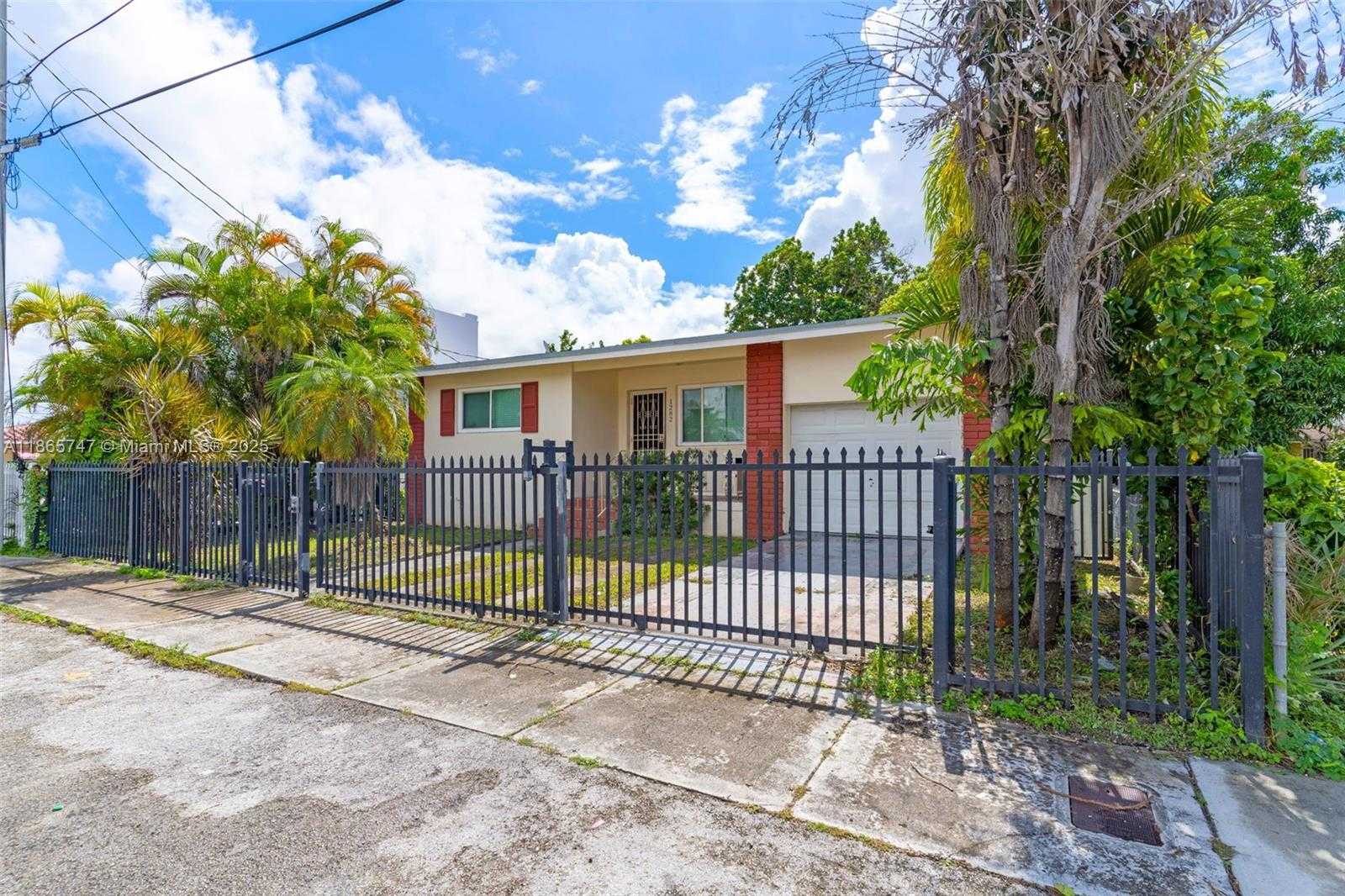 Small Image of 1282 NORTH WEST 55TH TER, Miami Number 23