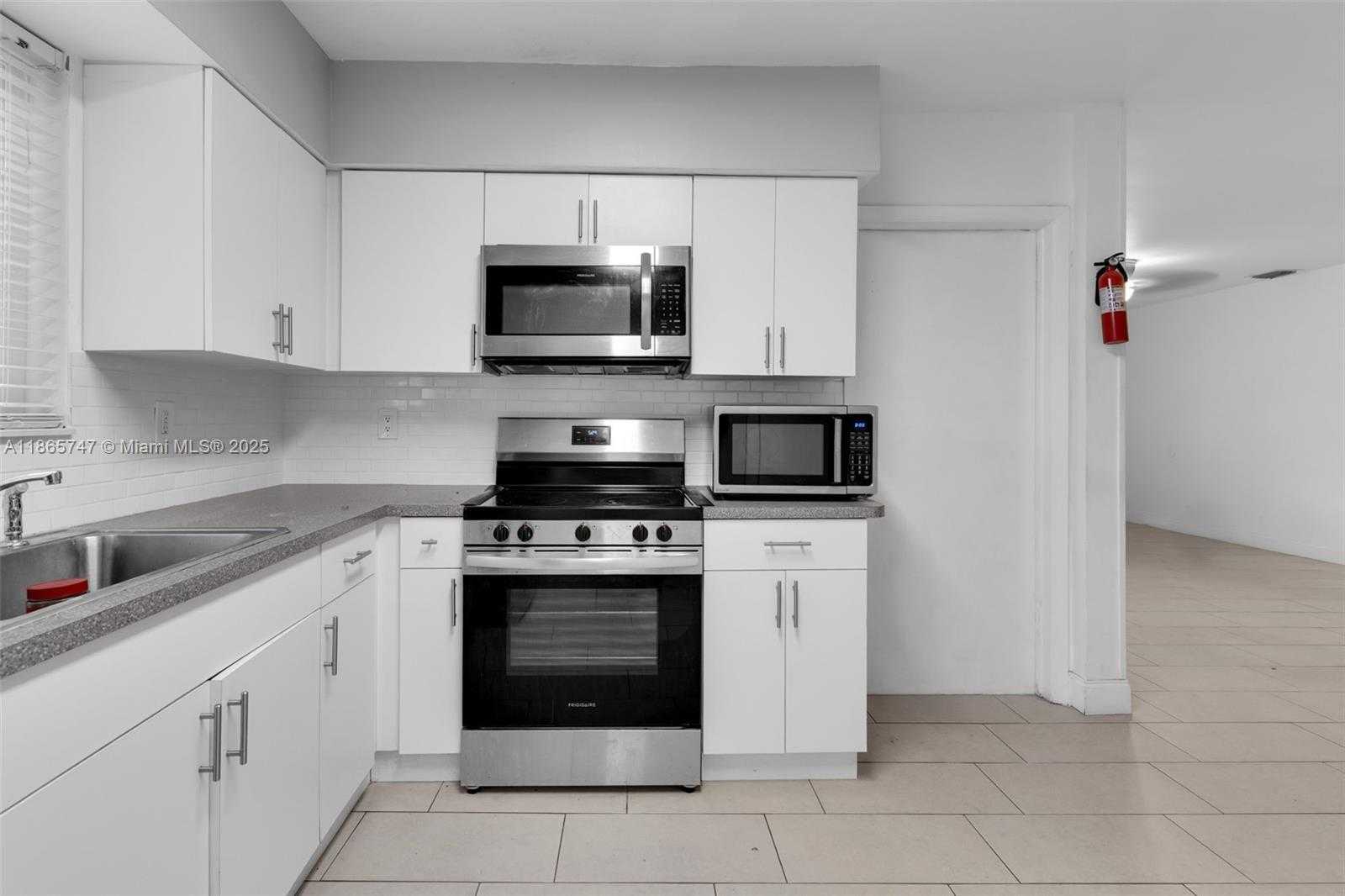 Small Image of 1282 NORTH WEST 55TH TER, Miami Number 9