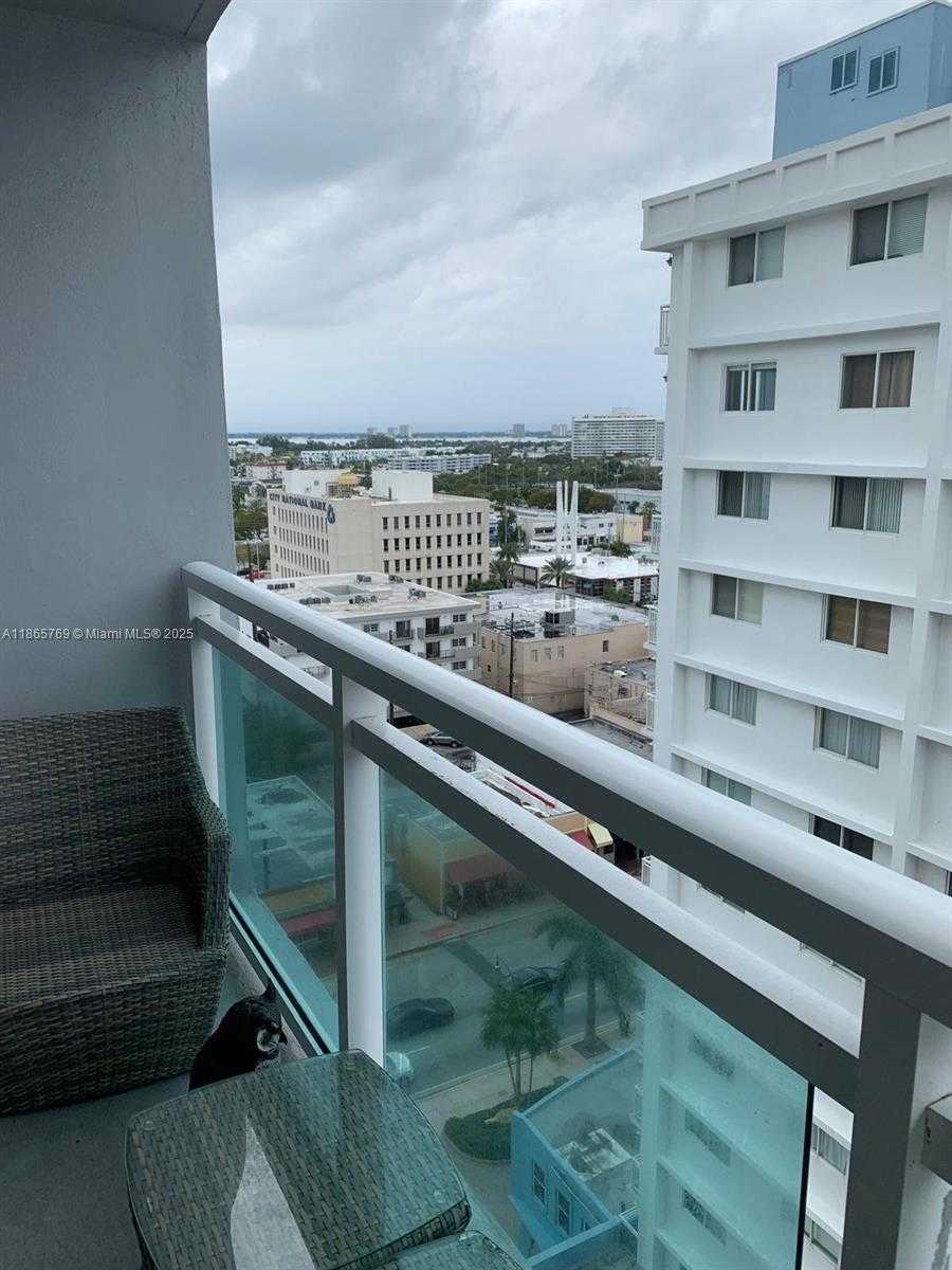 Small Image of 6917 COLLINS AVE #1510, Miami Beach Number 5