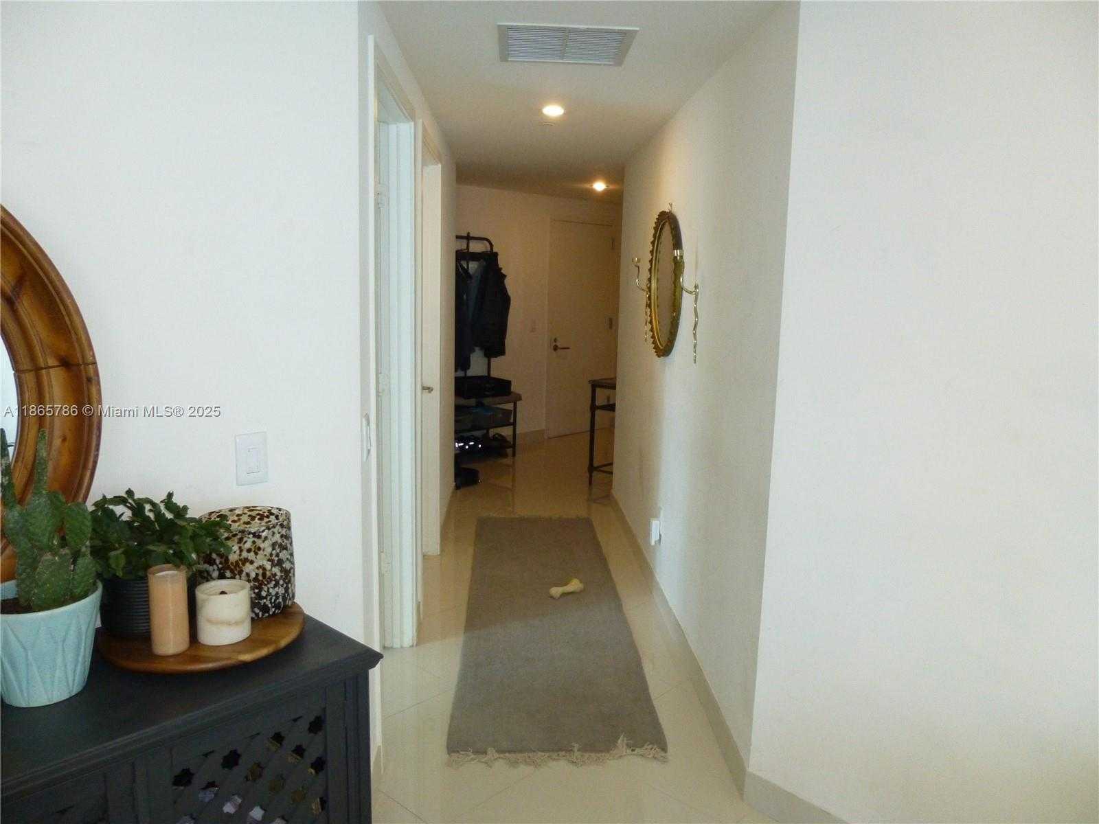 Small Image of 1100 SOUTH MIAMI AVE #2101, Miami Number 16